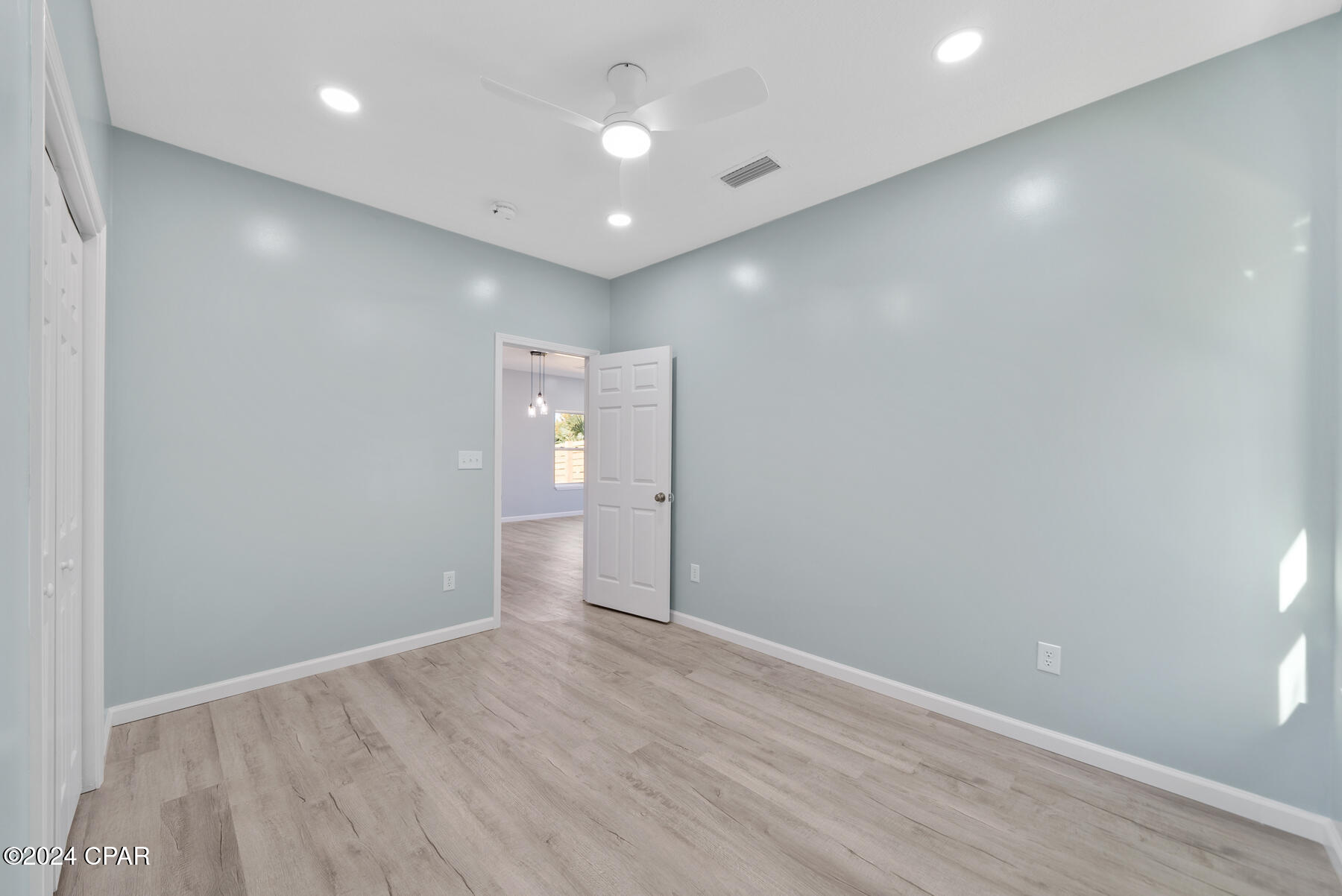 Pine View Add. Unrec - Residential