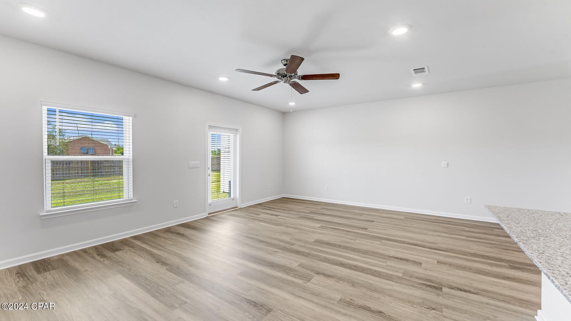 Jakes Landing - Residential Lease