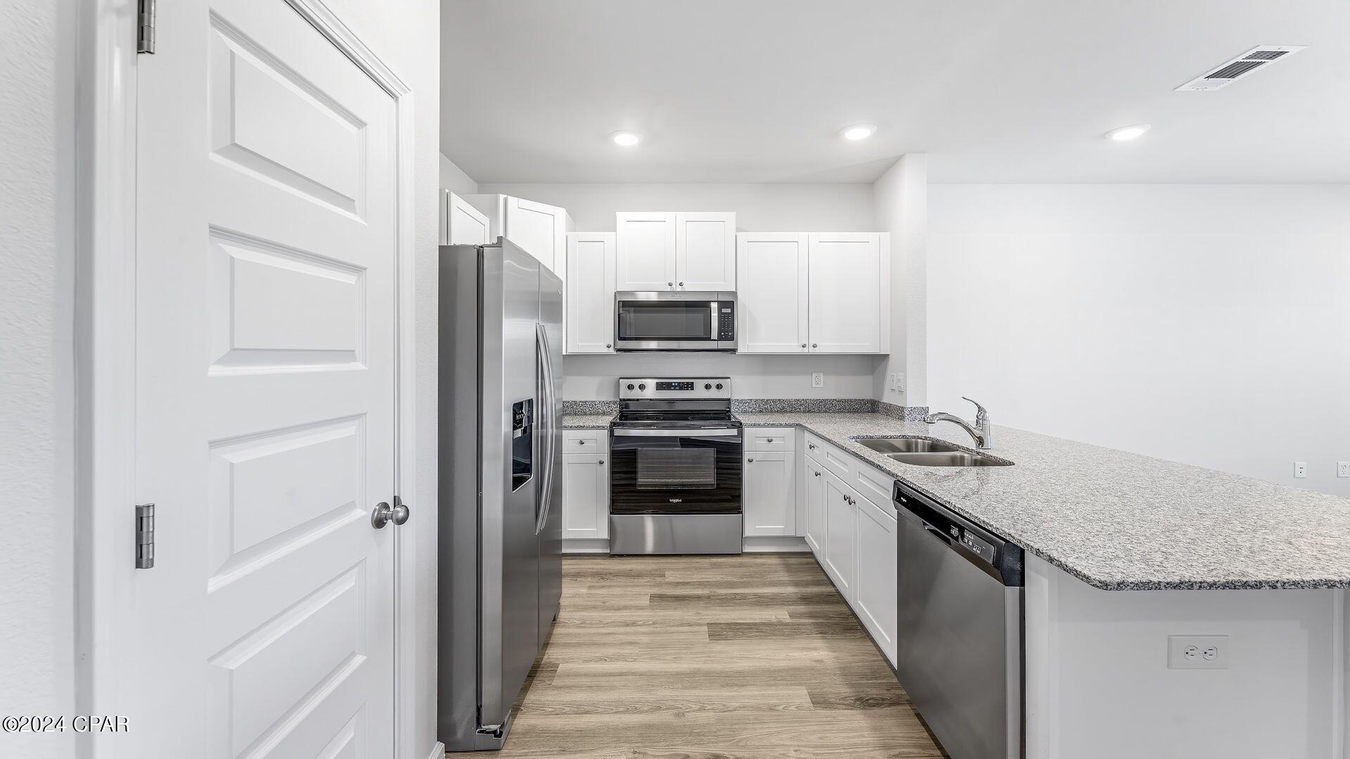 Jakes Landing - Residential Lease