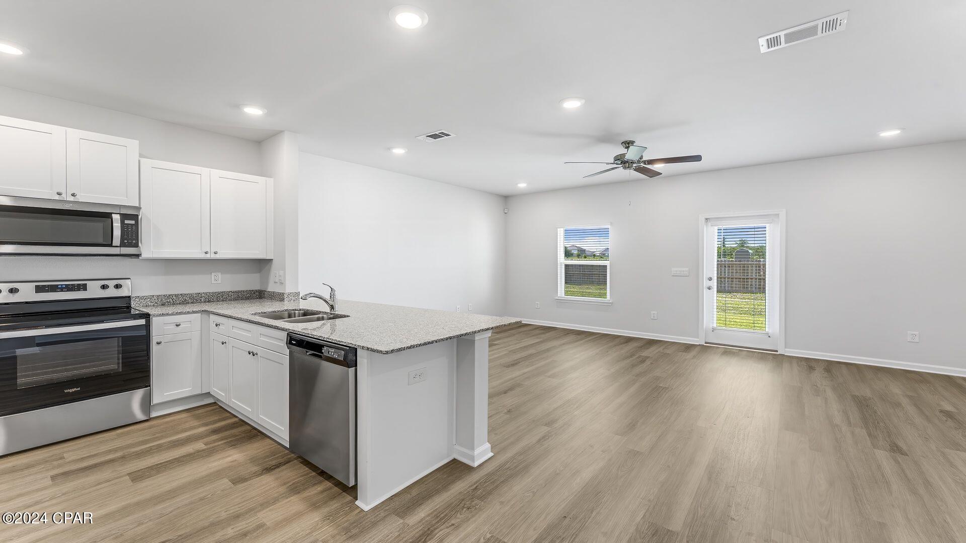 Jakes Landing - Residential Lease