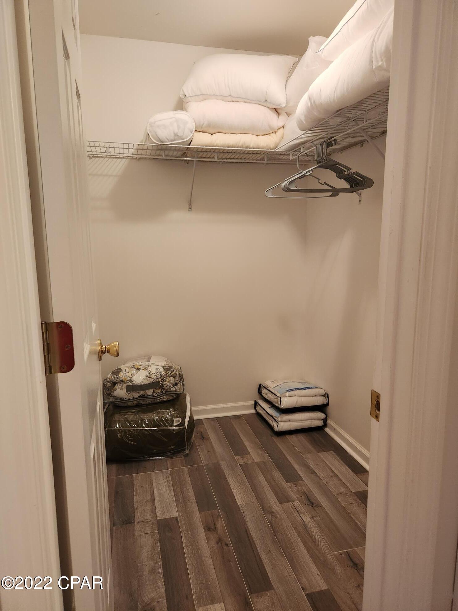 Shadow Bay Unit 5 - Residential