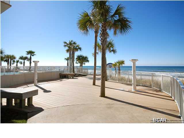 Splash Condo - Residential