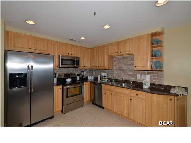 Splash Condo - Residential