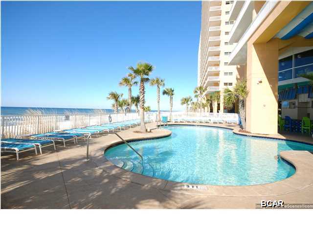 Splash Condo - Residential