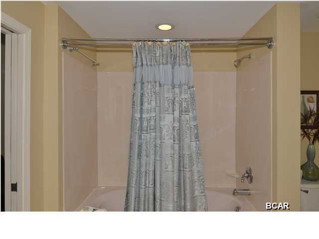Splash Condo - Residential