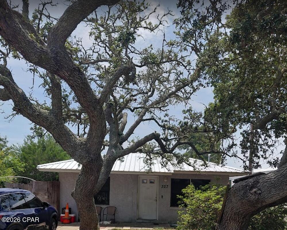 Laguna Beach Estates 7th Add - Residential