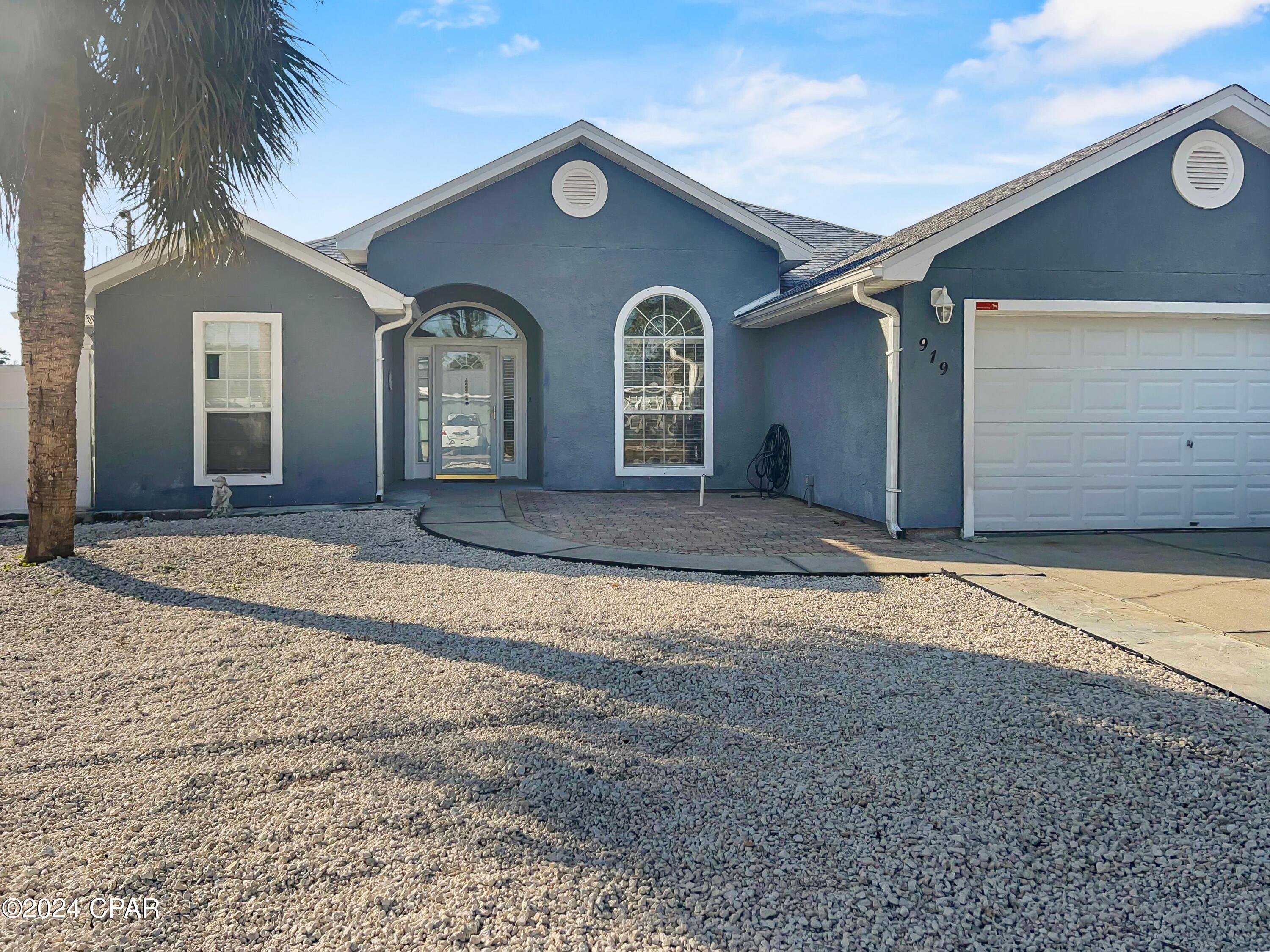 Spacious 3 bedroom, 2 bath, plus bonus room, that would make a nice office, playroom or 4th bedroom. Home is located in a small subdivision, close to shopping and the emerald beaches! Features also include a screened, inground pool and lanai. Property will be available Feb. 1st. Call today to schedule your showing!