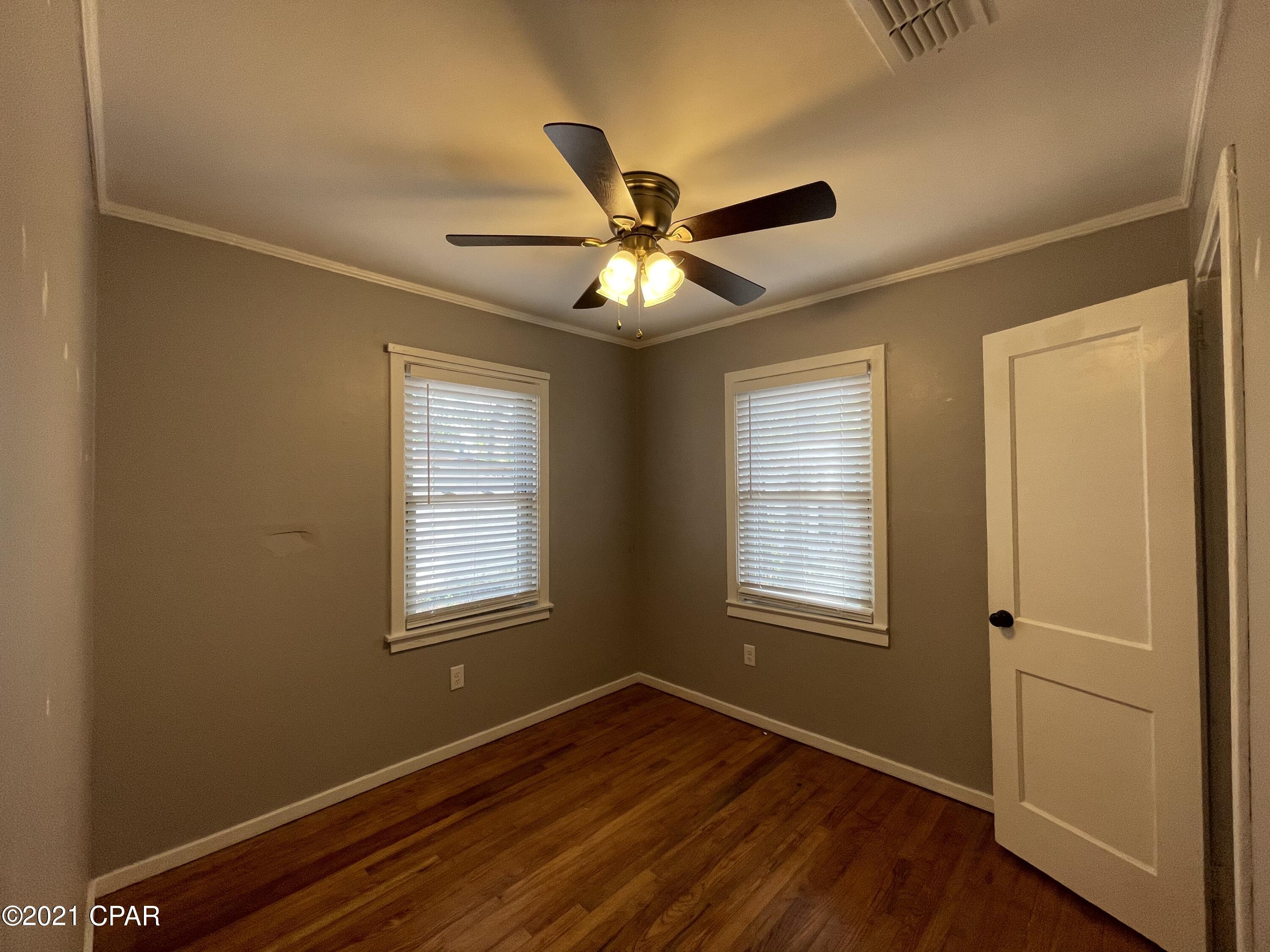 [No Recorded Subdiv] - Residential Lease
