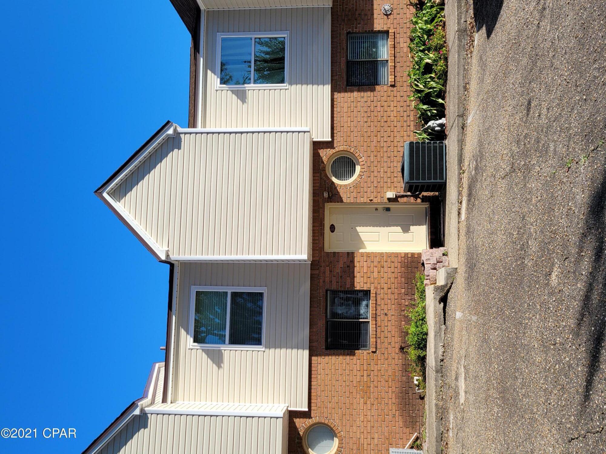The Landings At Lake Caroline I - Residential Lease