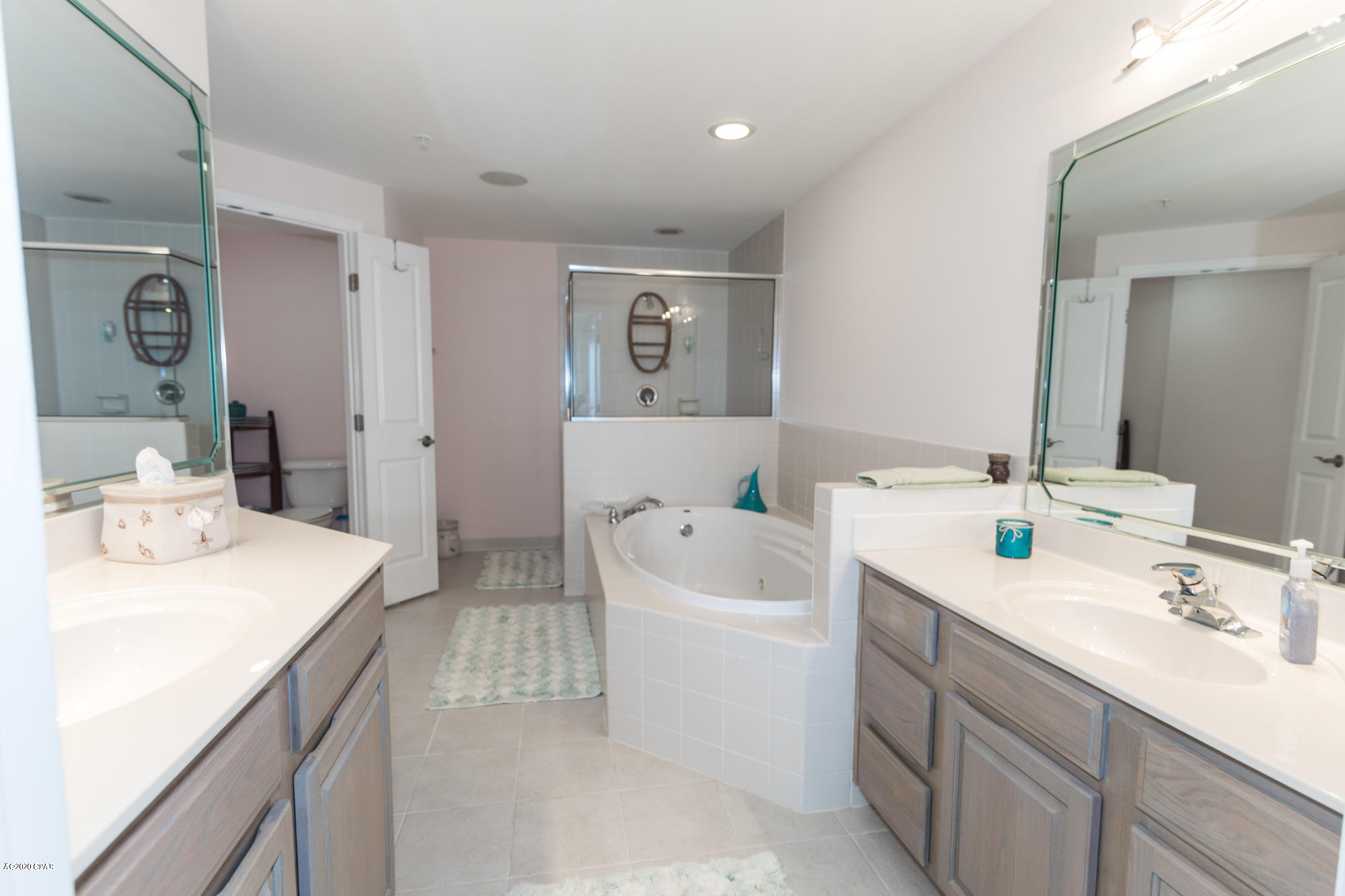 Grande Surf Club Condo - Residential