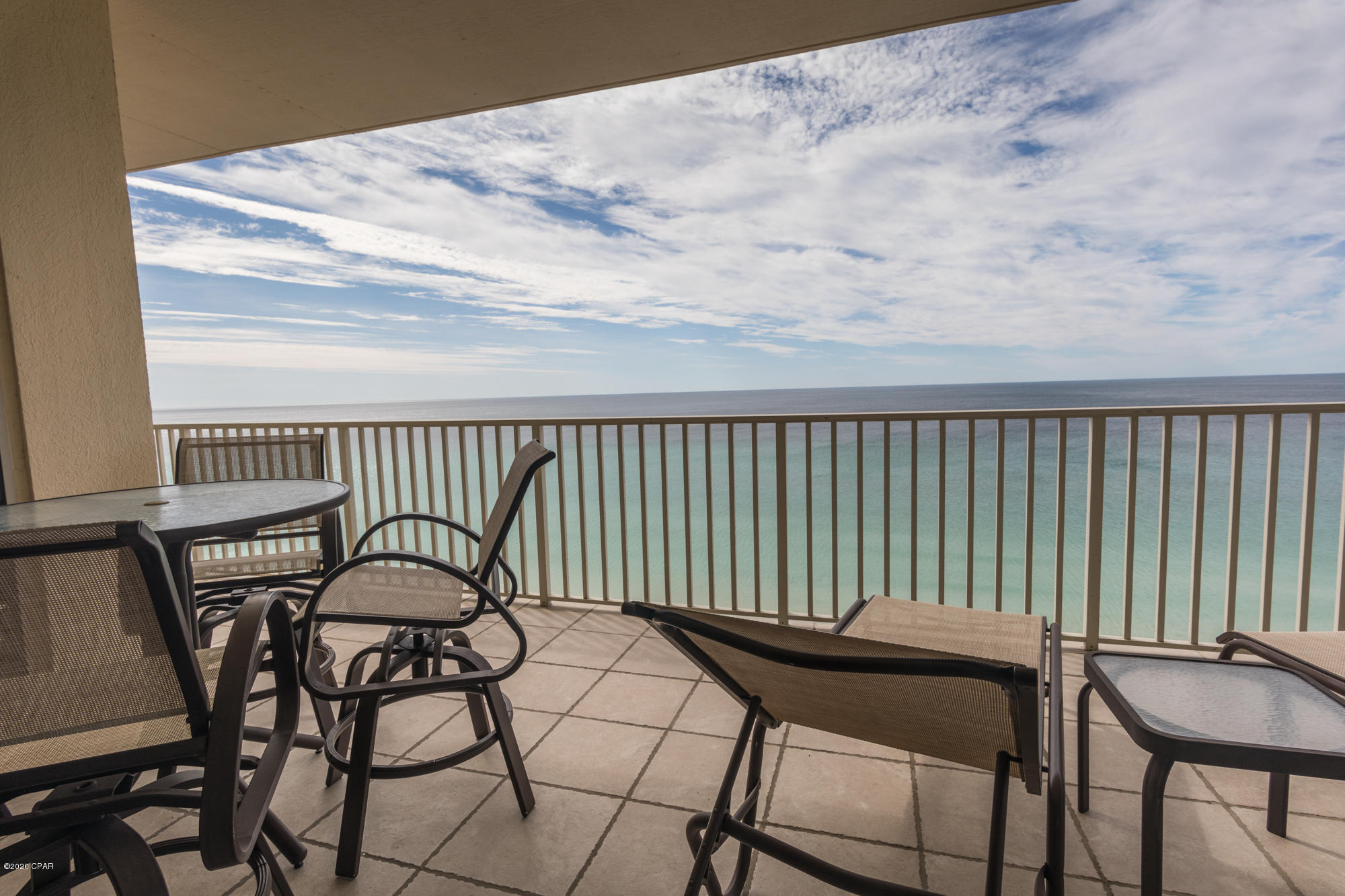 Grande Surf Club Condo - Residential