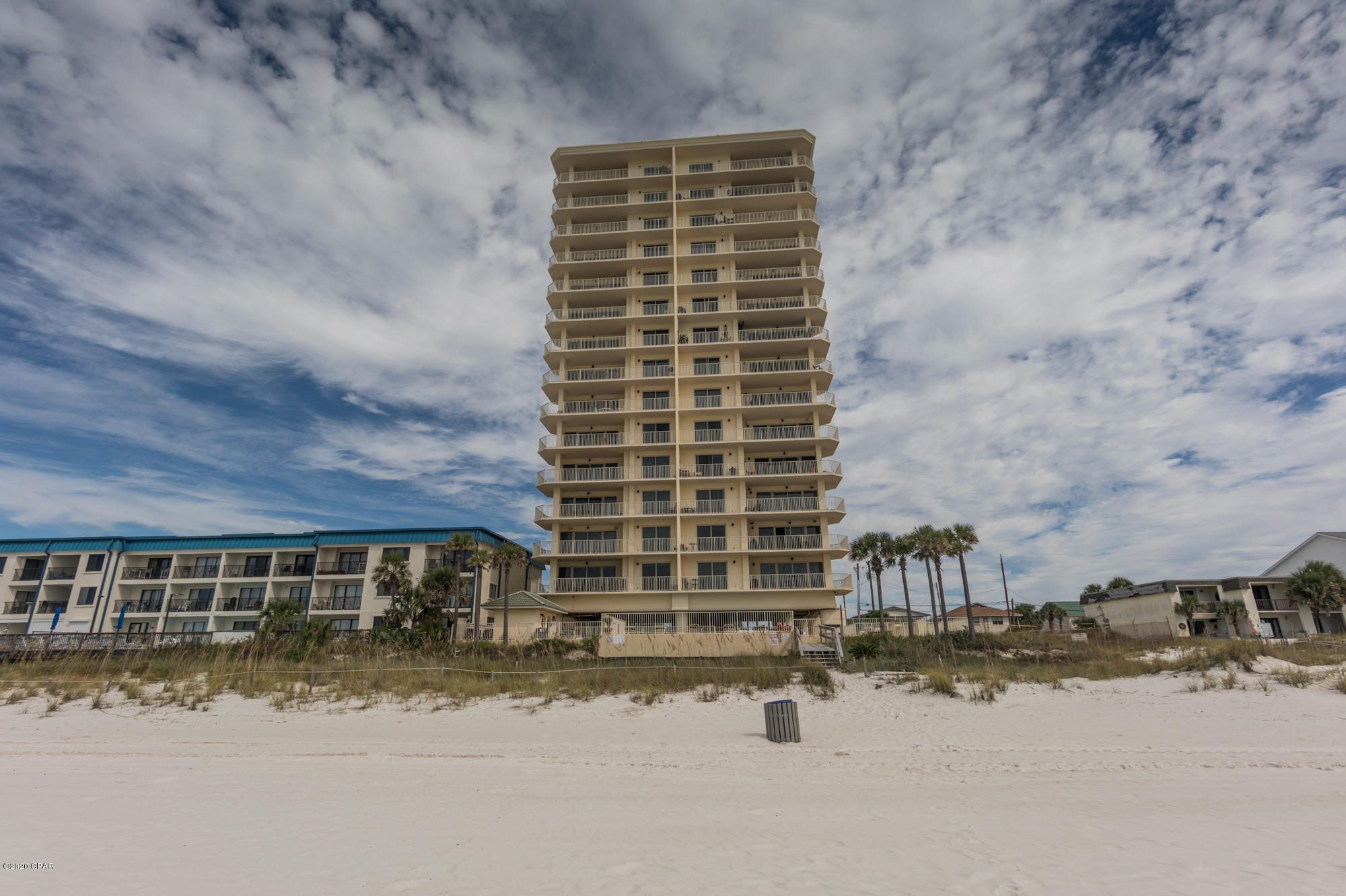 Grande Surf Club Condo - Residential