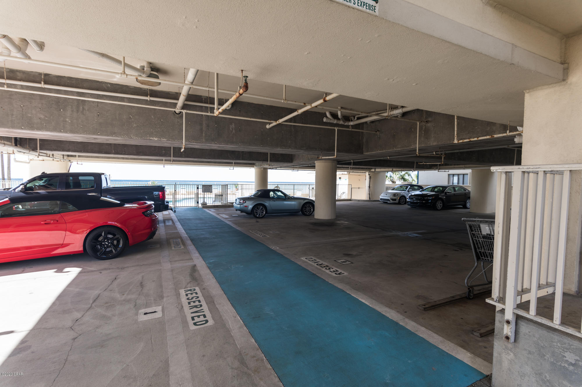 Grande Surf Club Condo - Residential