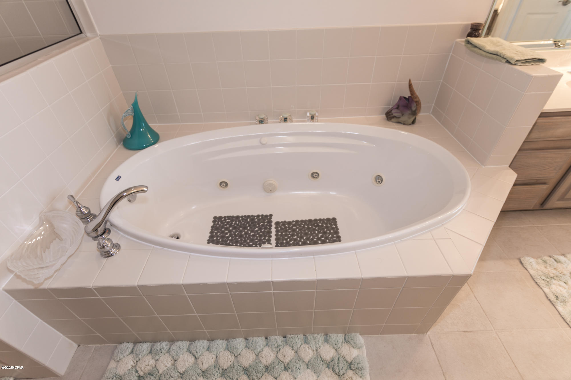 Grande Surf Club Condo - Residential