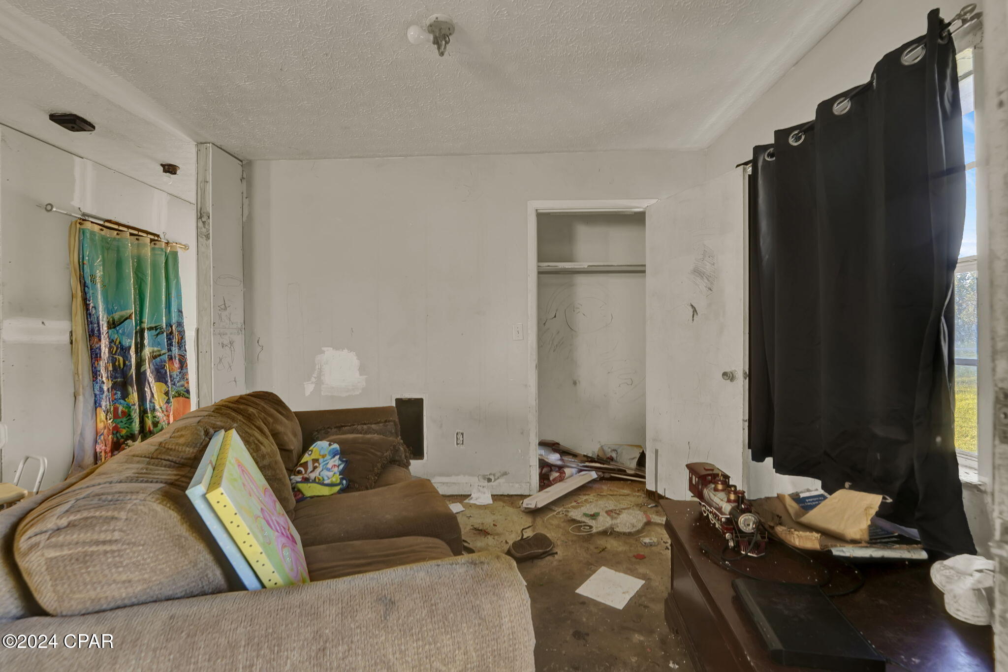 [No Recorded Subdiv] - Residential