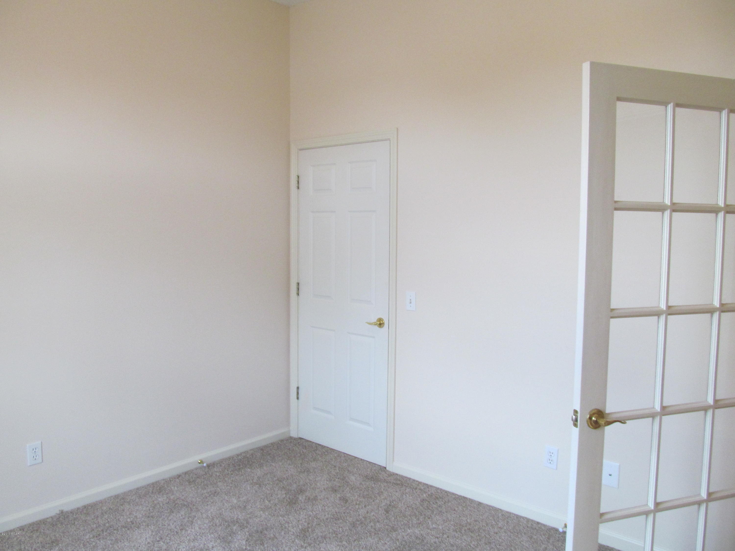 Hidden Pines Phase I - Residential Lease