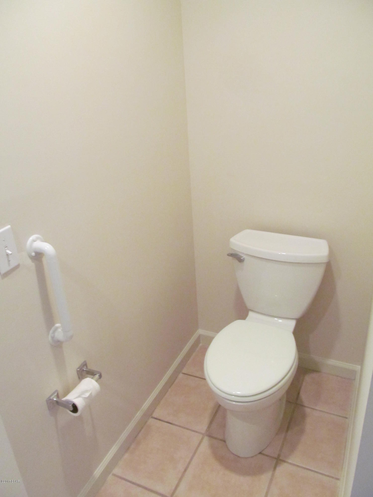 Hidden Pines Phase I - Residential Lease