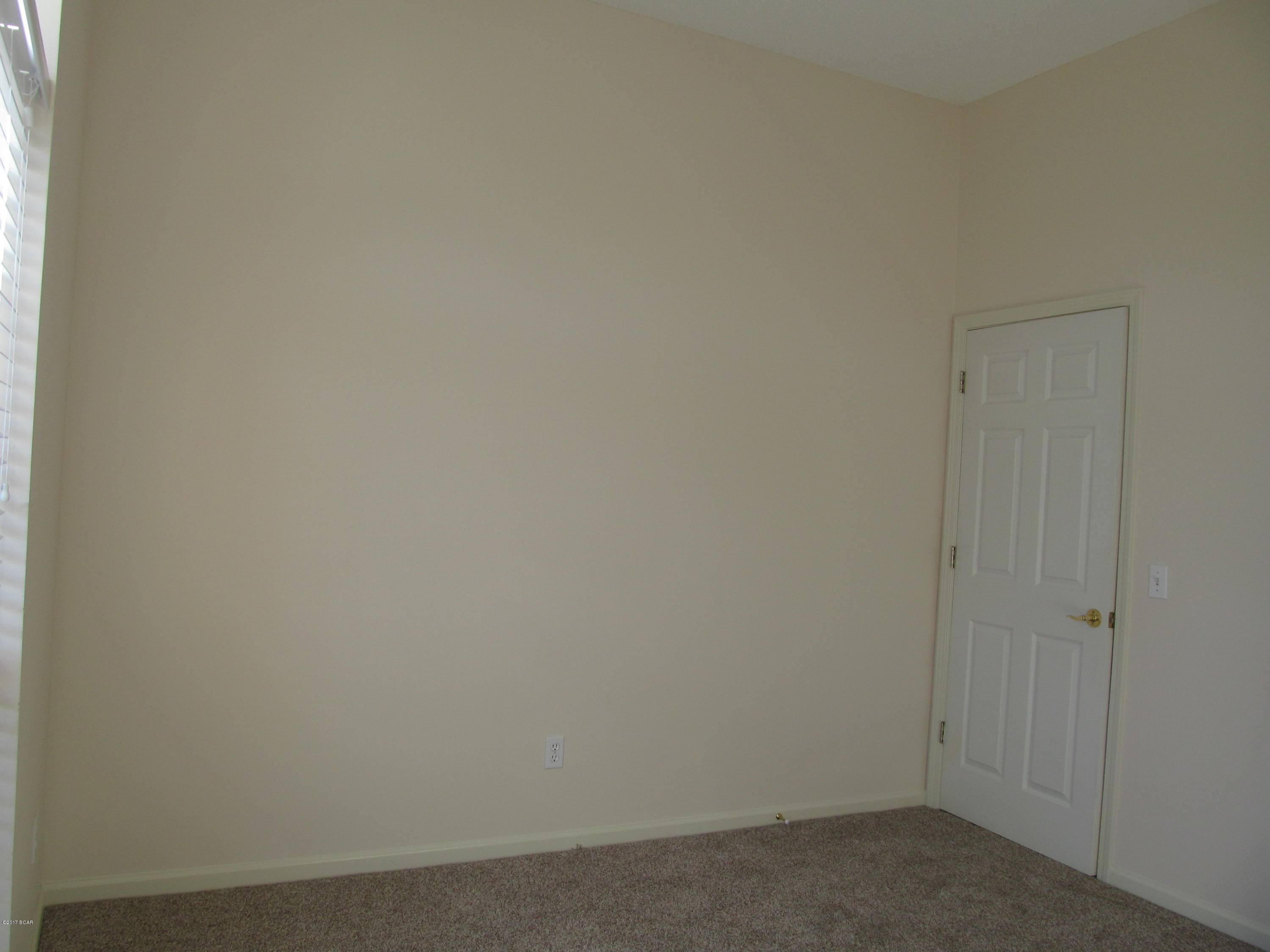 Hidden Pines Phase I - Residential Lease