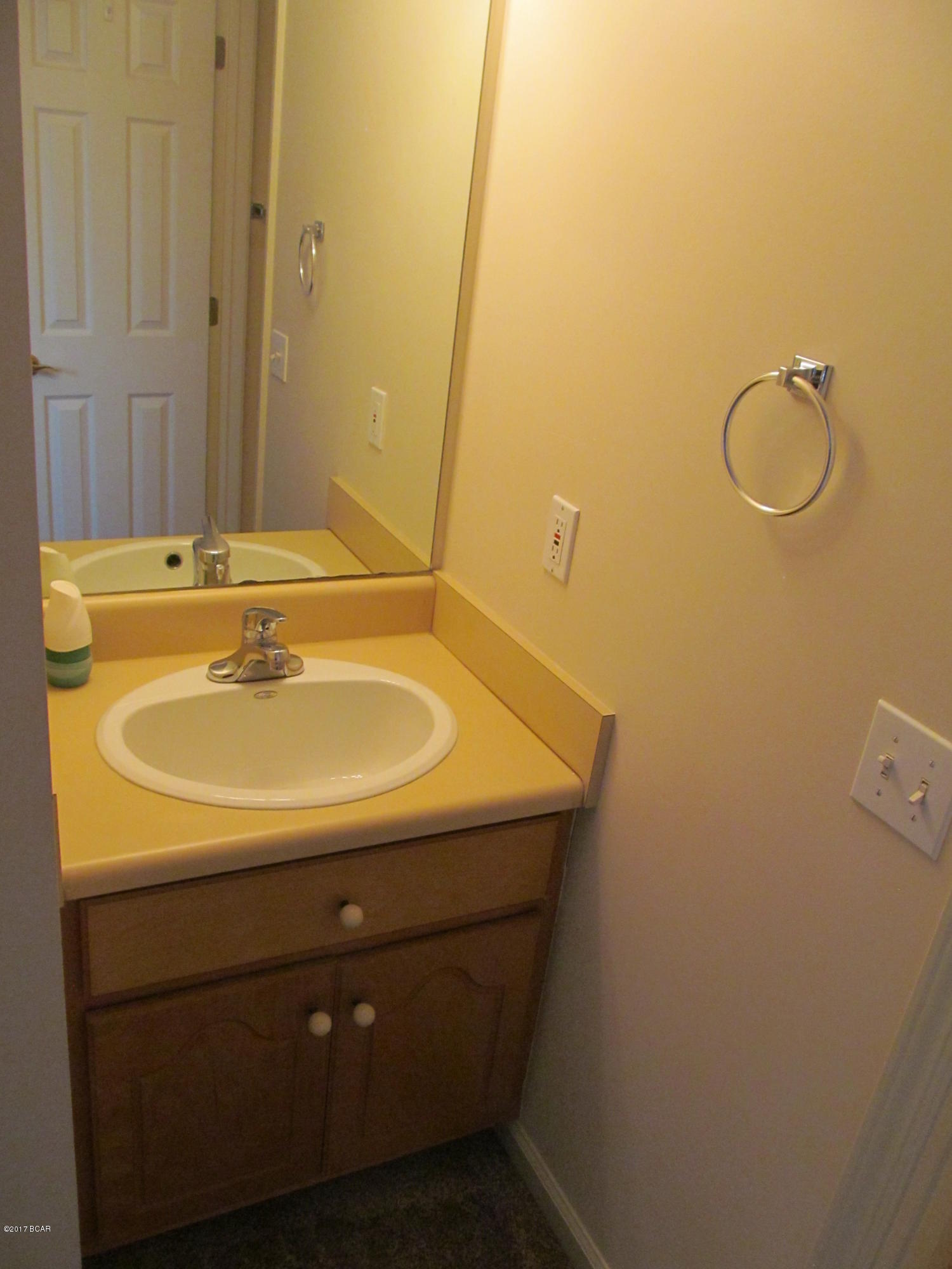 Hidden Pines Phase I - Residential Lease