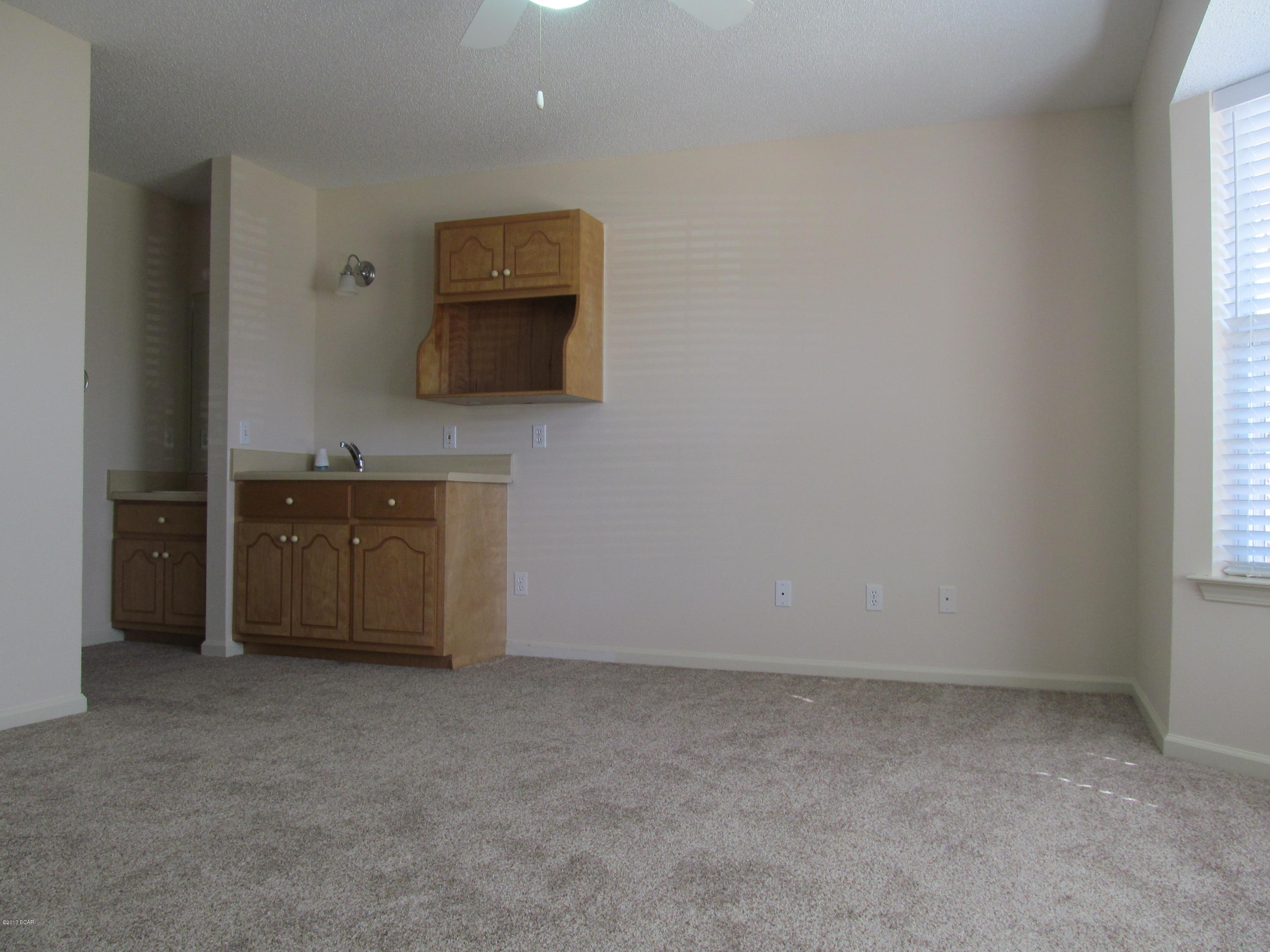 Hidden Pines Phase I - Residential Lease