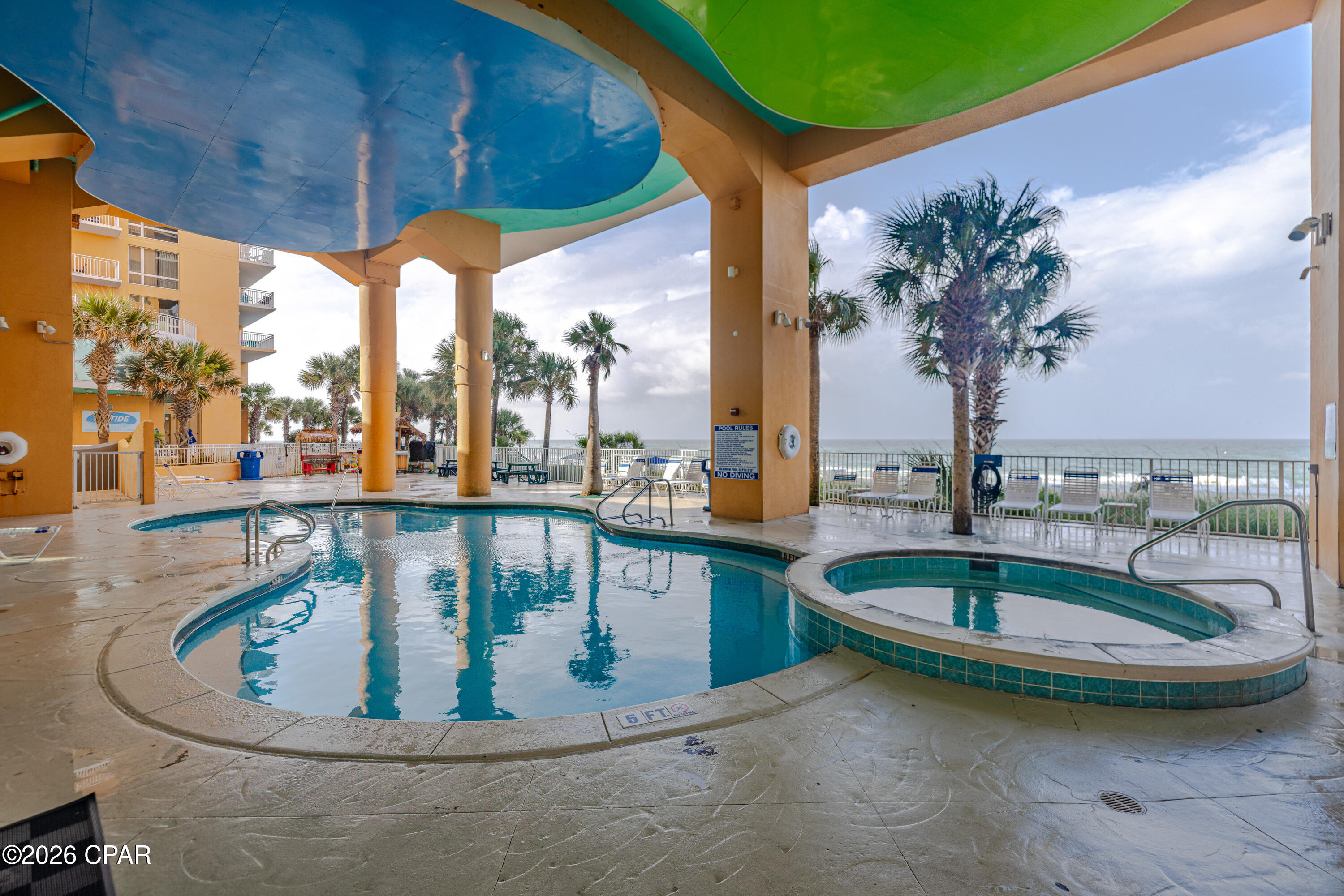 Splash Condo - Residential