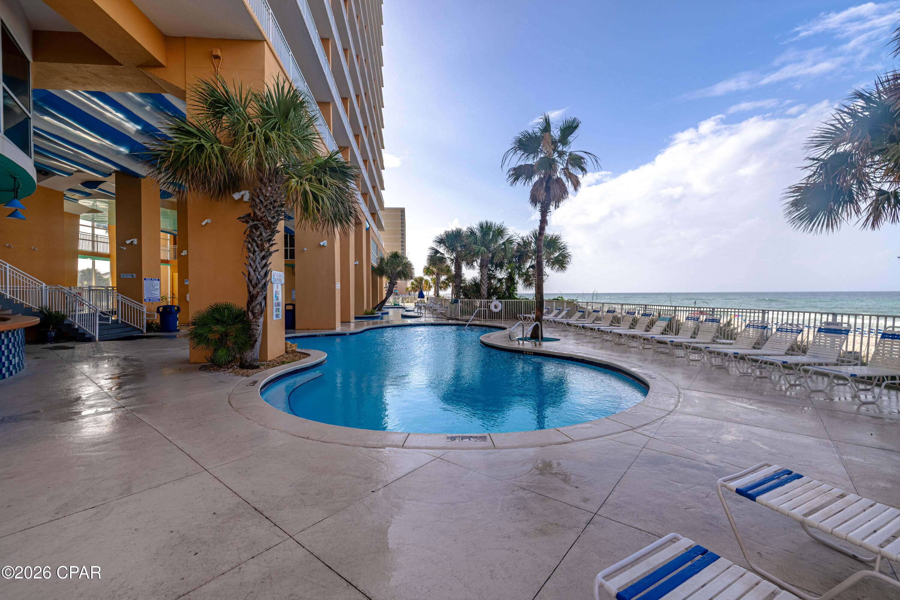 Splash Condo - Residential