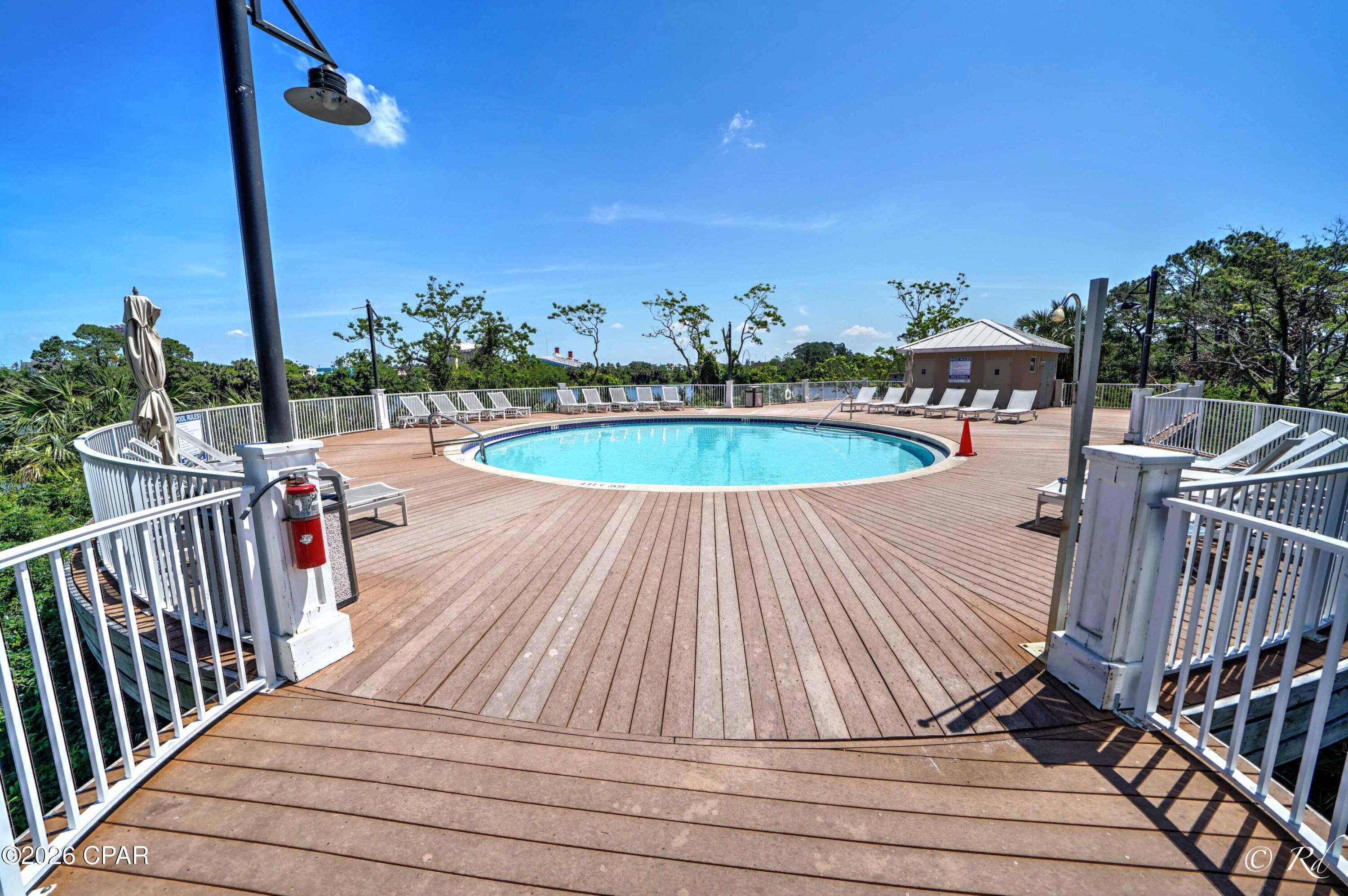 Laketown Wharf - Residential