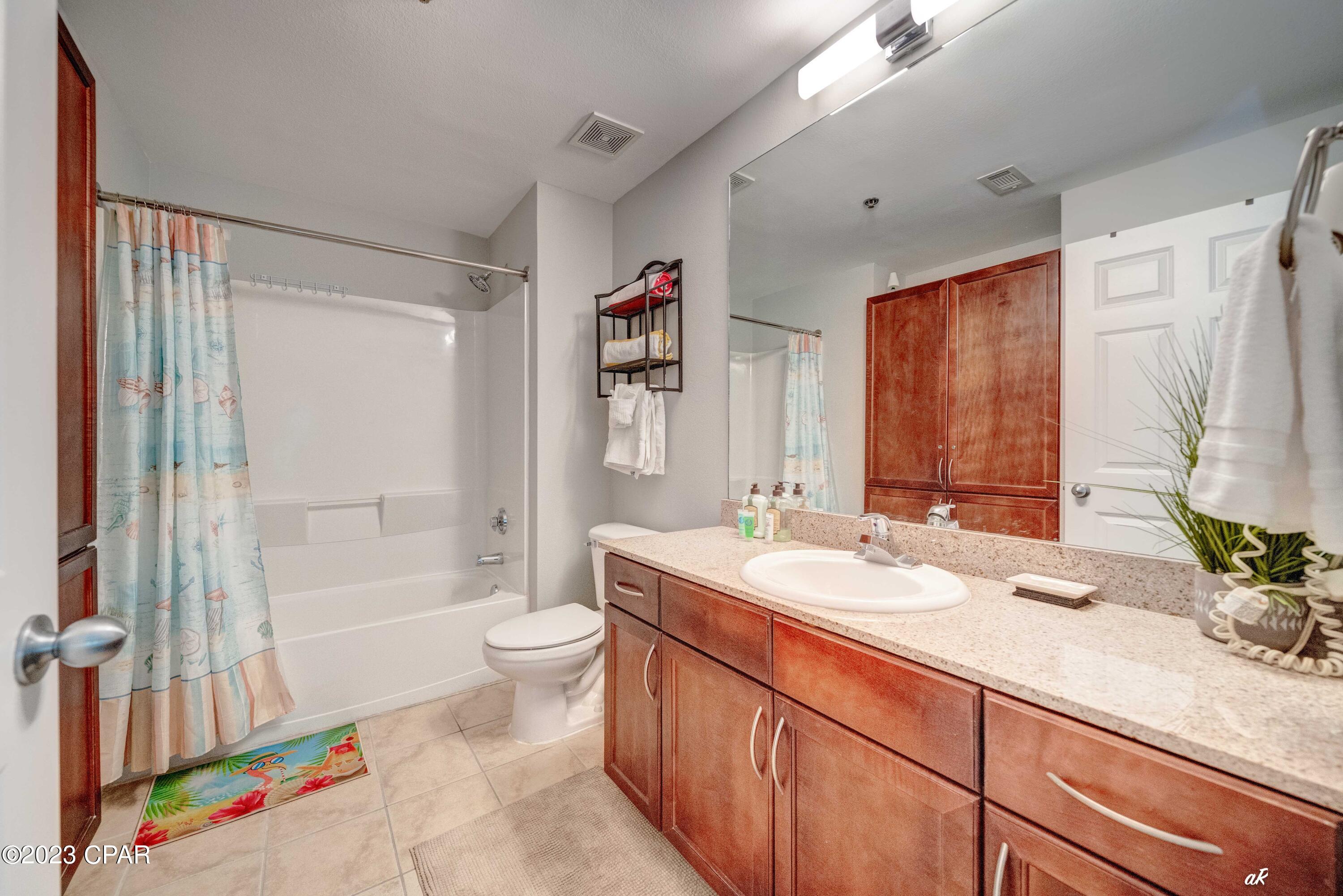 Laketown Wharf - Residential