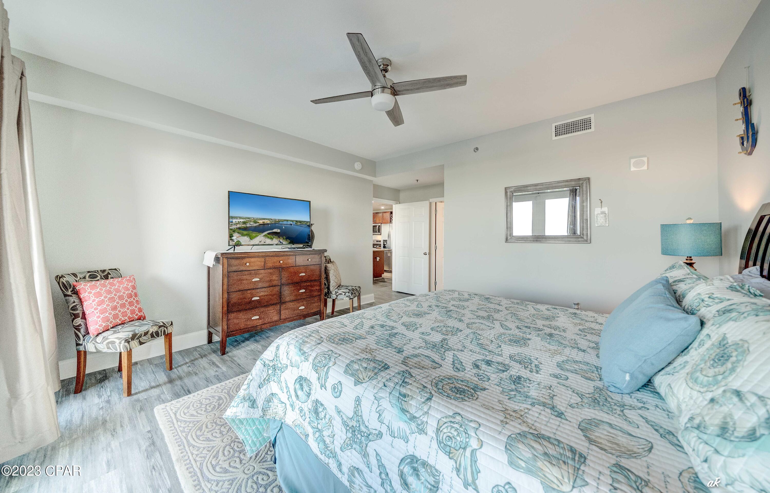 Laketown Wharf - Residential