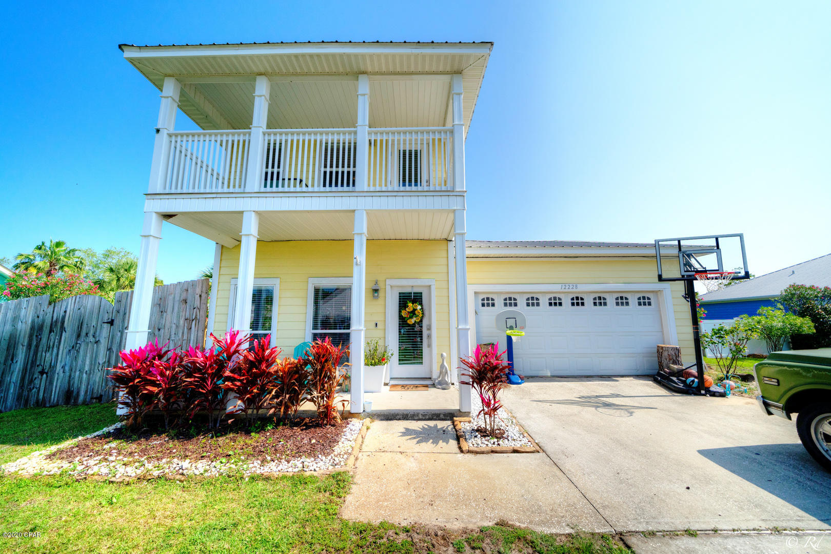 CURRENTLY UNDER CONTRACT, SELLER ACCEPTING BACKUP OFFERS - THIS WELL DESIGNED, 3 BR 2BA DOUBLE GARAGE SMART HOME IS PRICED FOR A QUICK SALE.-- THE FLOOR PLAN FEELS LARGER THAN THE POSTED SQUARE FOOTAGE. GREAT YARD SHOWING ''MUCH RELAXATION POTENTIAL'' WITH A LARGE BRICK PATIO AND REALLY NICE PALM TREES. OPEN FAMILY STYLE DESIGNED FIRST FLOOR, NEW MATCHING SAMSUNG STAINLESS STEEL APPLIANCES. RECENTLY PAINTED INTERIOR, LED LIGHTING THROUGHOUT, BLACK GRANITE COUNTER TOPS, HUGE  TILED SHOWER. THE MASTER BEDROOM FEATURES A PRIVATE BALCONY. OTHER ADDED FEATURES INCLUDE RING DOORBELL, NEST (SMART) THERMOSTAT, KEYLESS  FRONT DOOR (ALL WITH MOBILE CAPABILITY) AND REMY HALO ON A/C REMOVES ALLERGY CAUSING ELEMENTS AND NEUTRALIZES ODORS. ALL MEASUREMENTS ARE APPROXIMATE