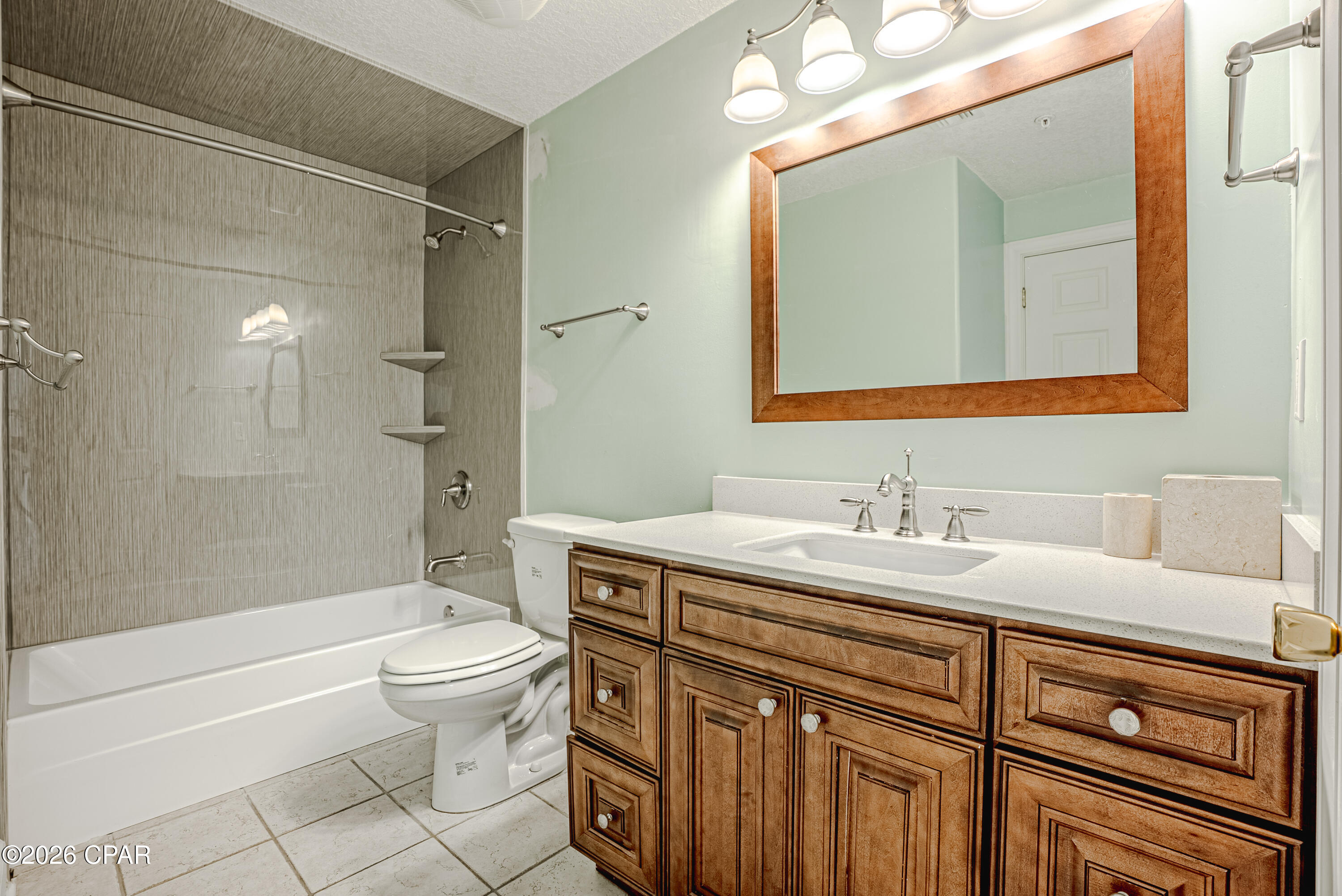 Emerald Isle - Residential