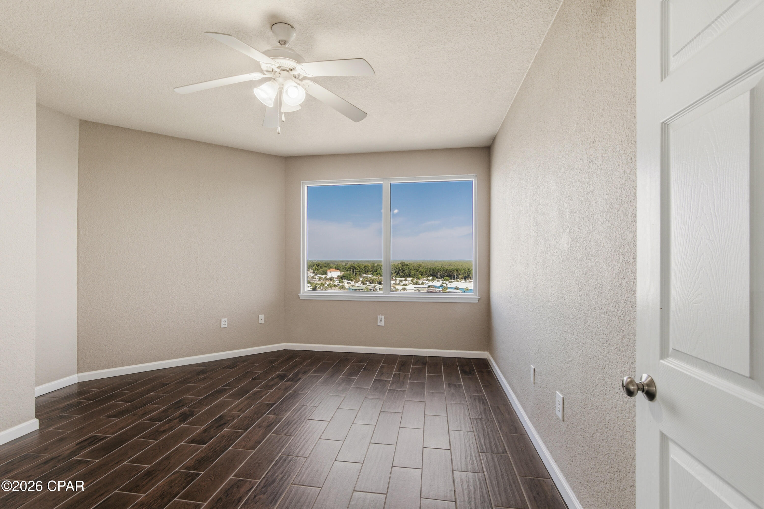 Hibiscus By The Bay - Residential