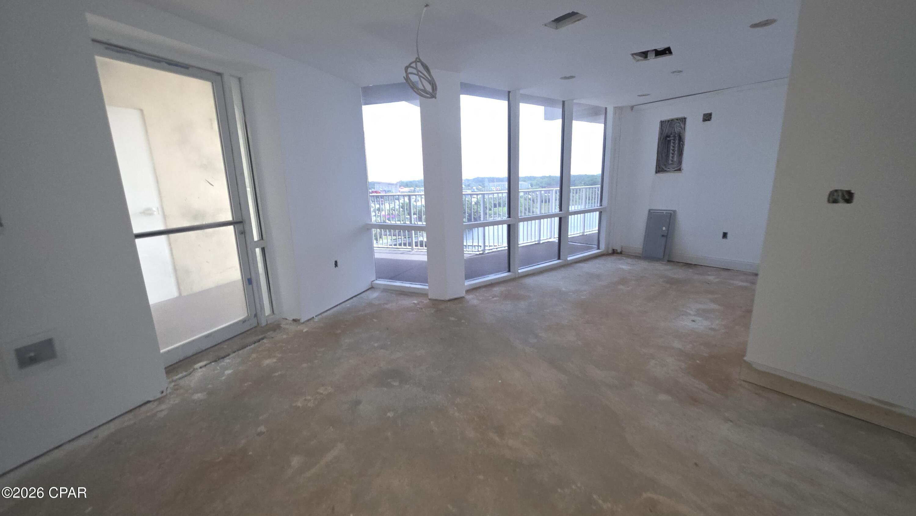 Laketown Wharf - Residential