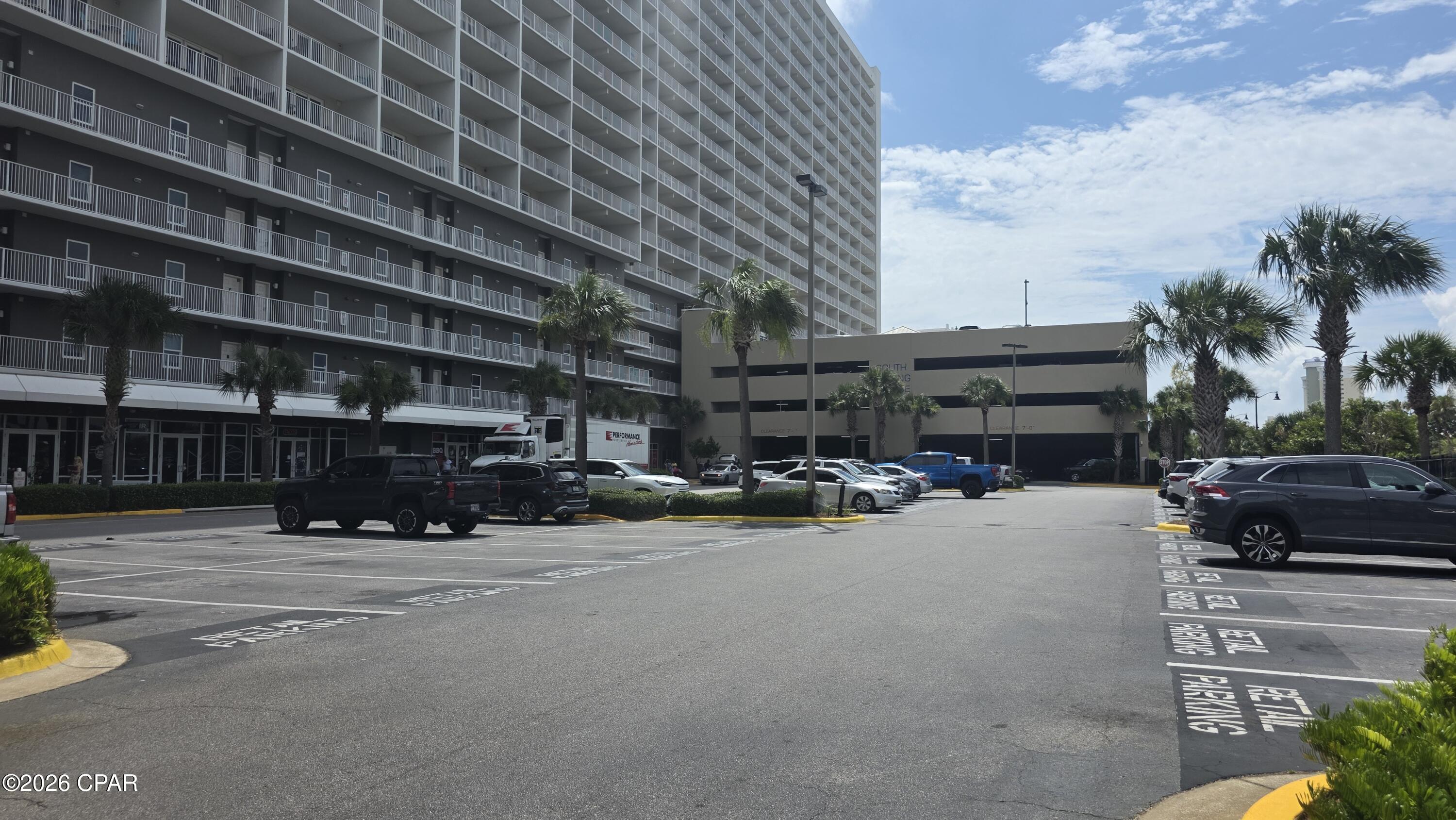 Laketown Wharf - Residential