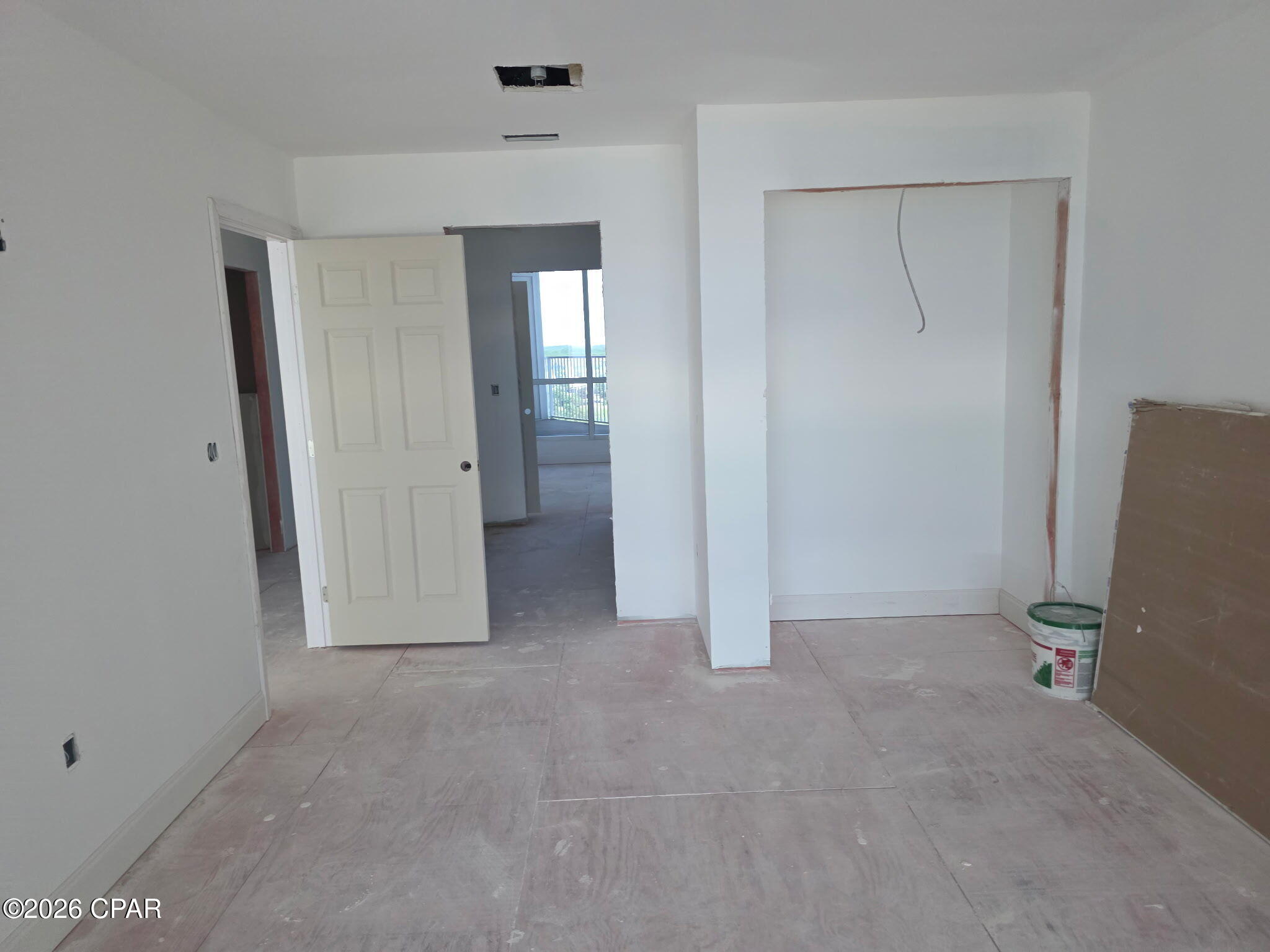Laketown Wharf - Residential