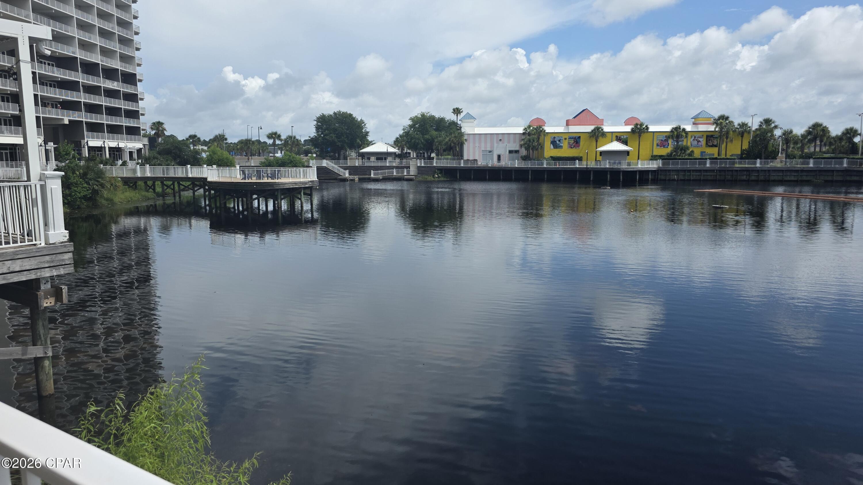 Laketown Wharf - Residential