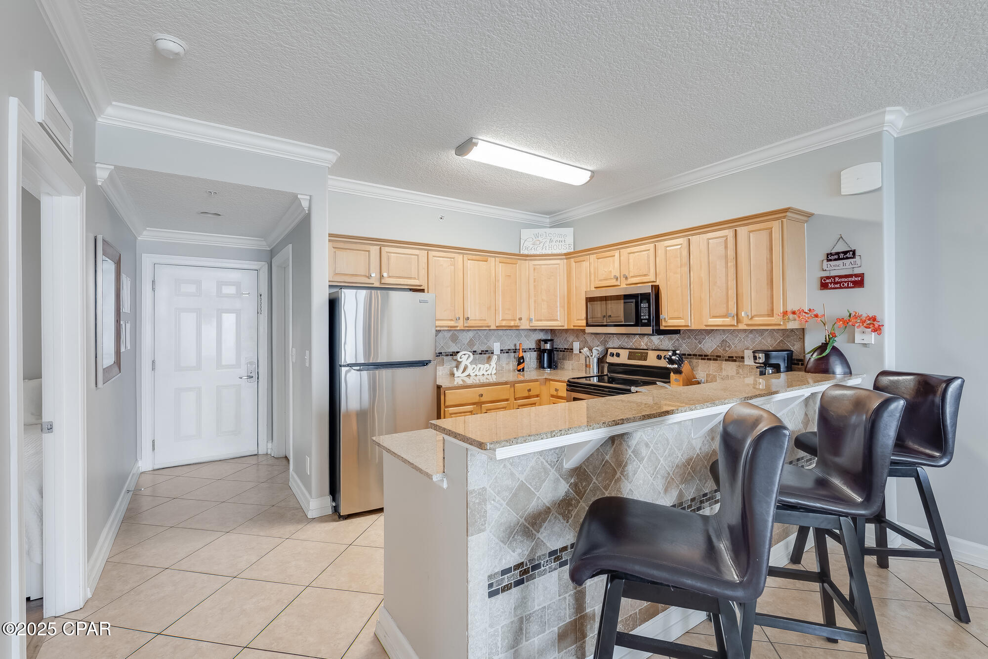 Tropic Winds - Residential