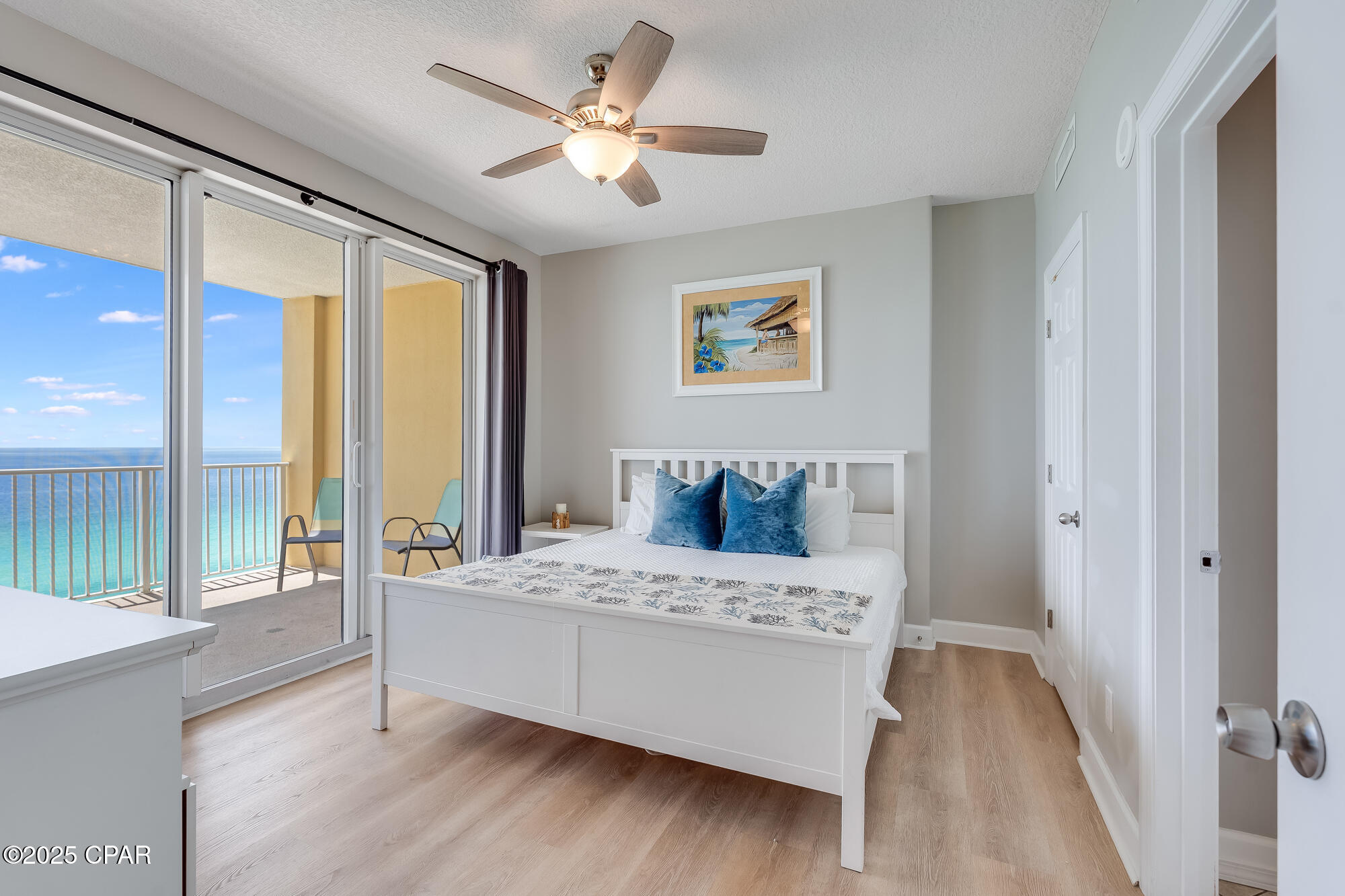 Tropic Winds - Residential