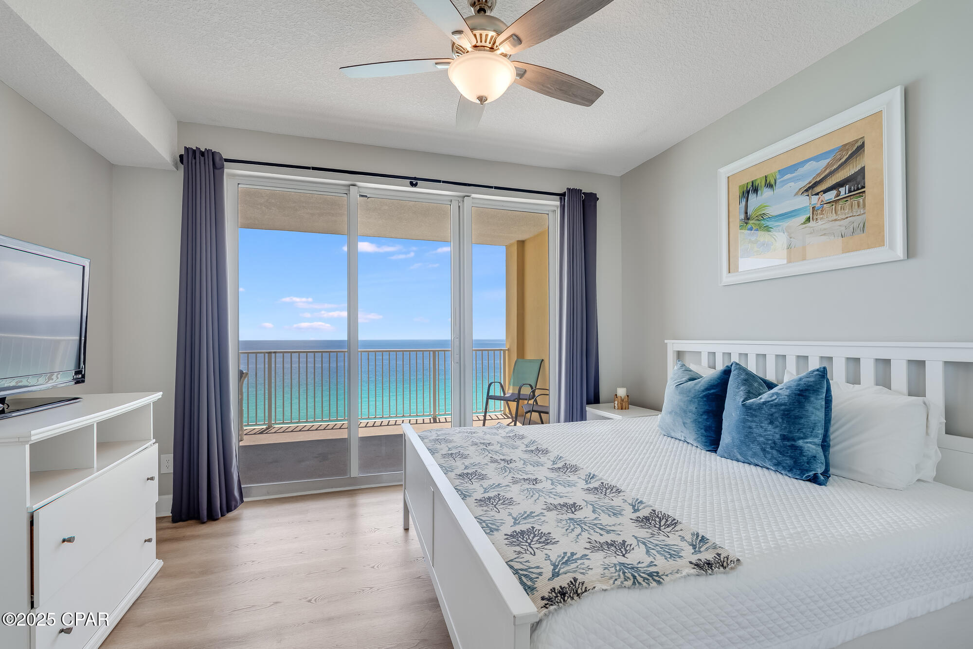 Tropic Winds - Residential