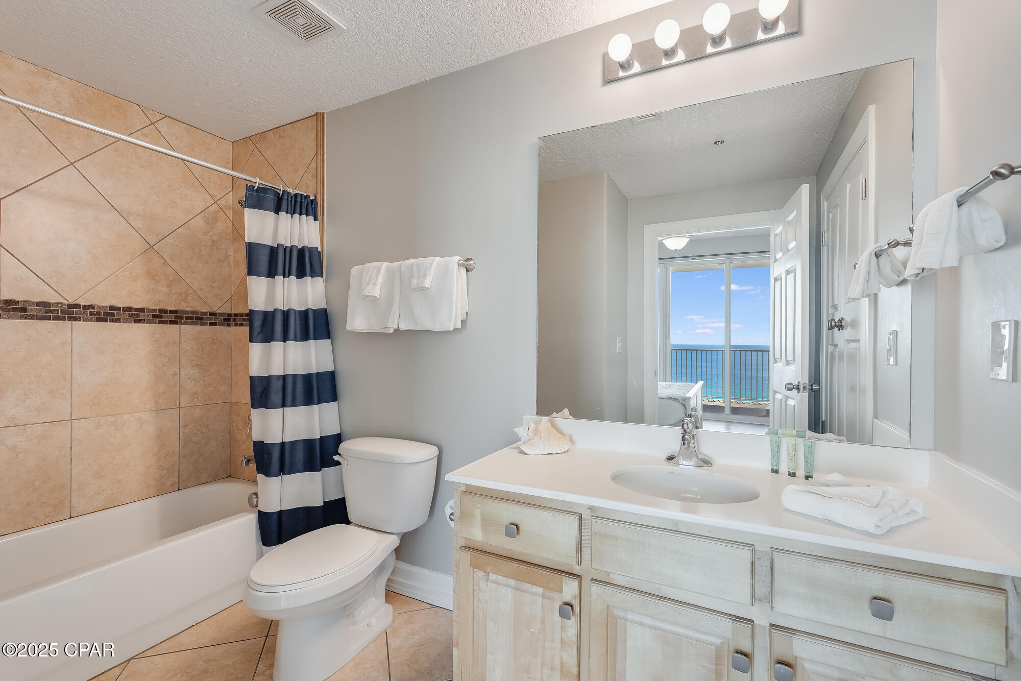 Tropic Winds - Residential