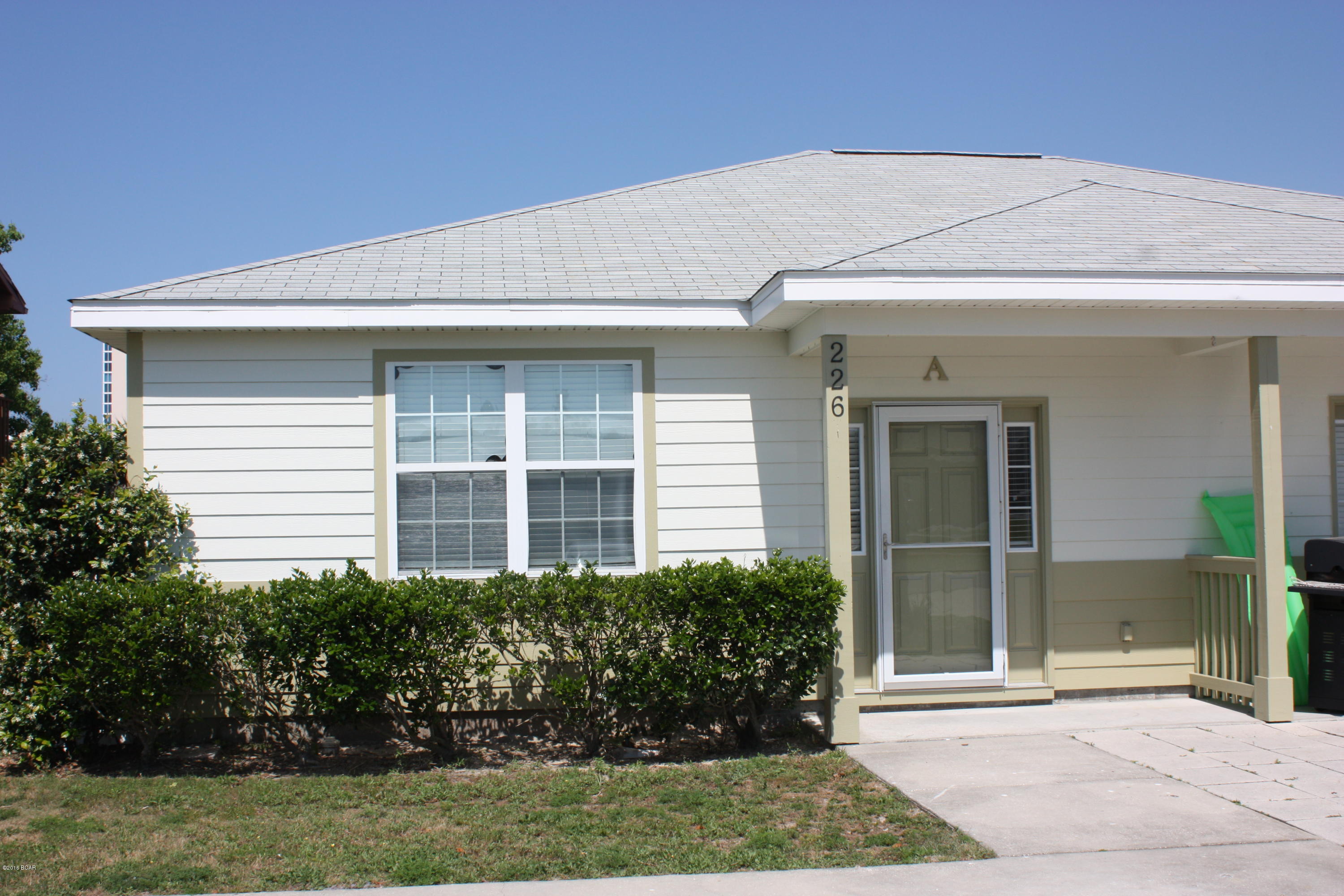 Excellent beach home just a short walk to beach. Breakfast bar, washer and dryer connection, 9ft. ceilings, ceramic tile and carpet, and close to shopping and schools.