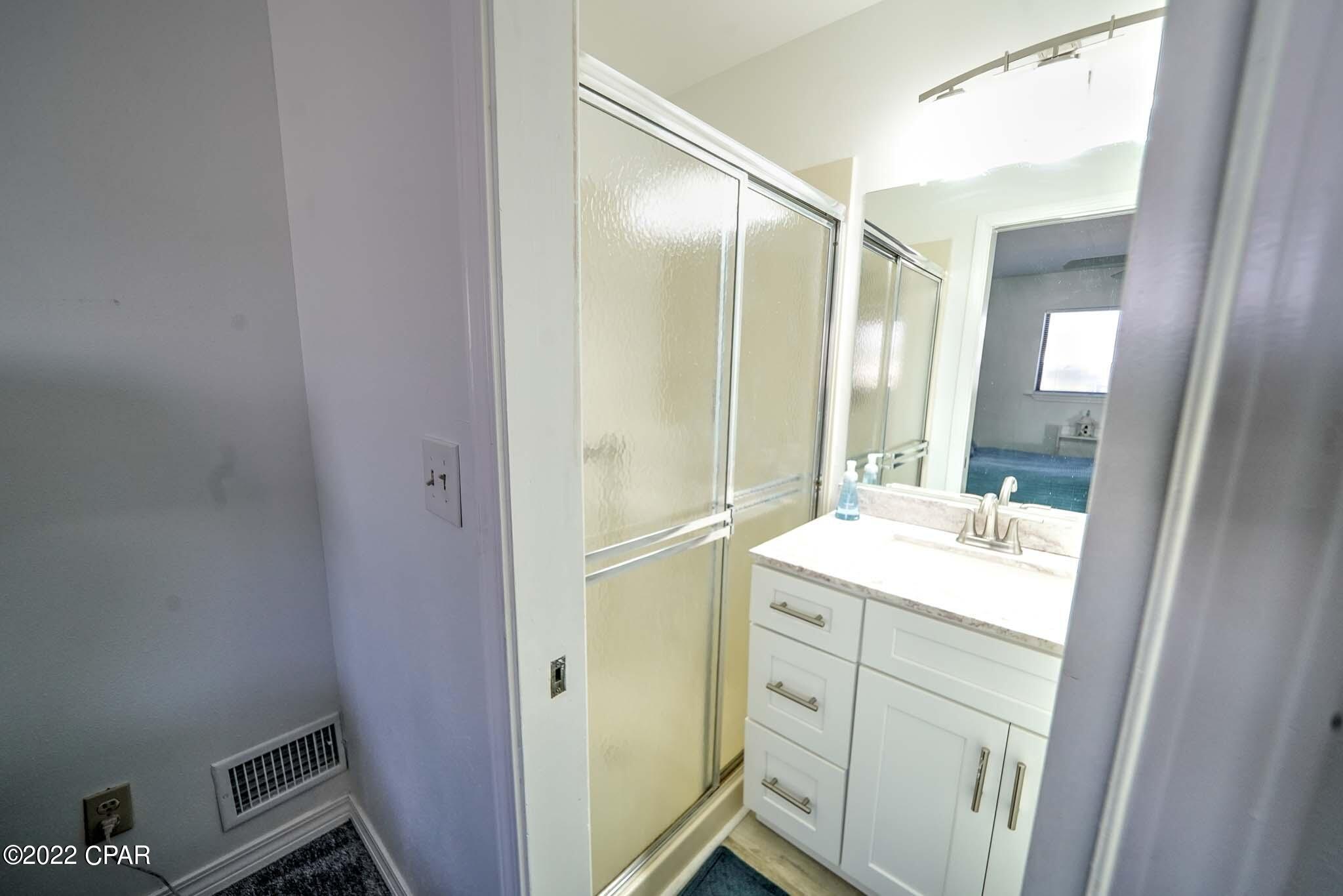 Venture Out Travel Trail - Residential