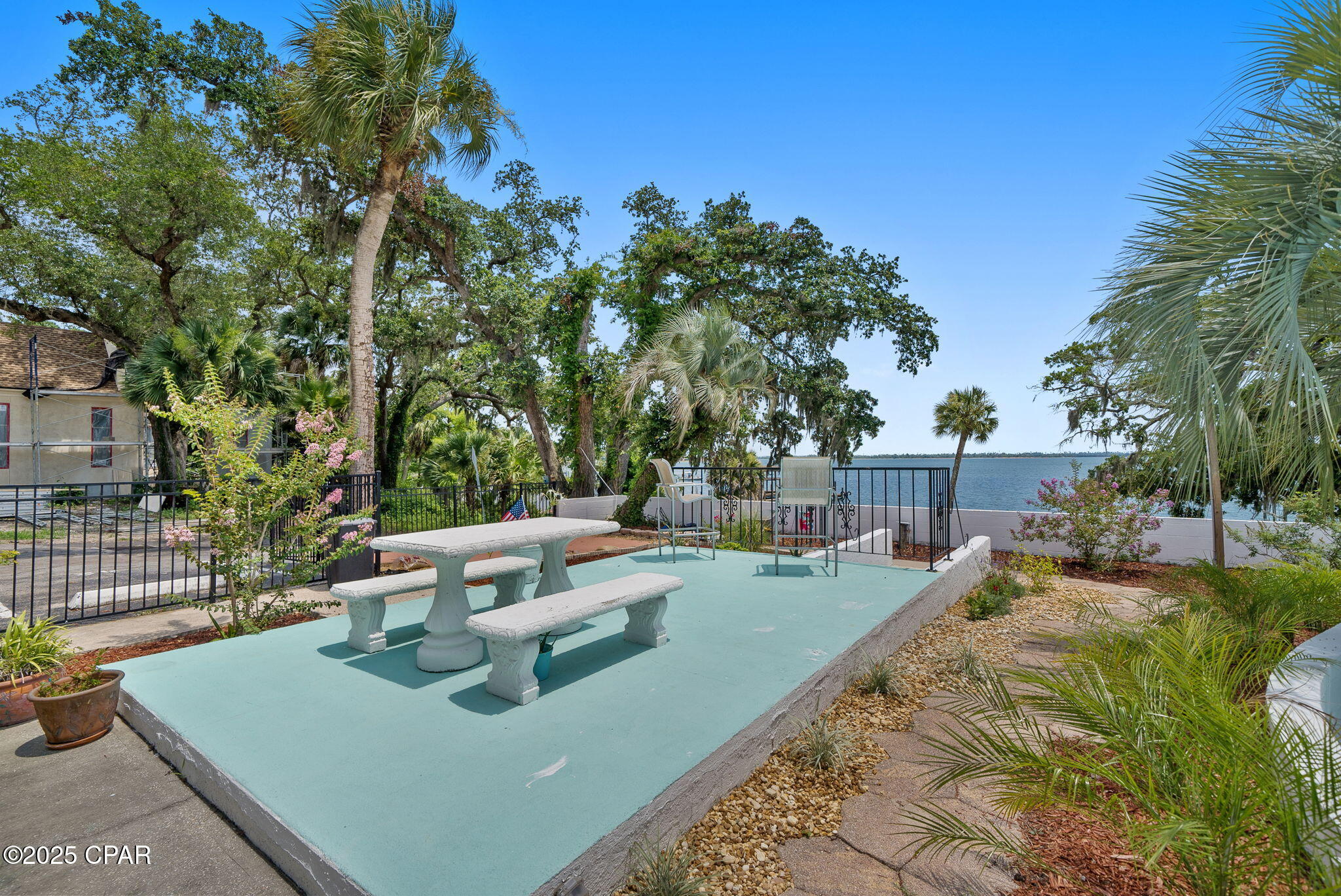 Bay Club Condo Ph 1 - Residential