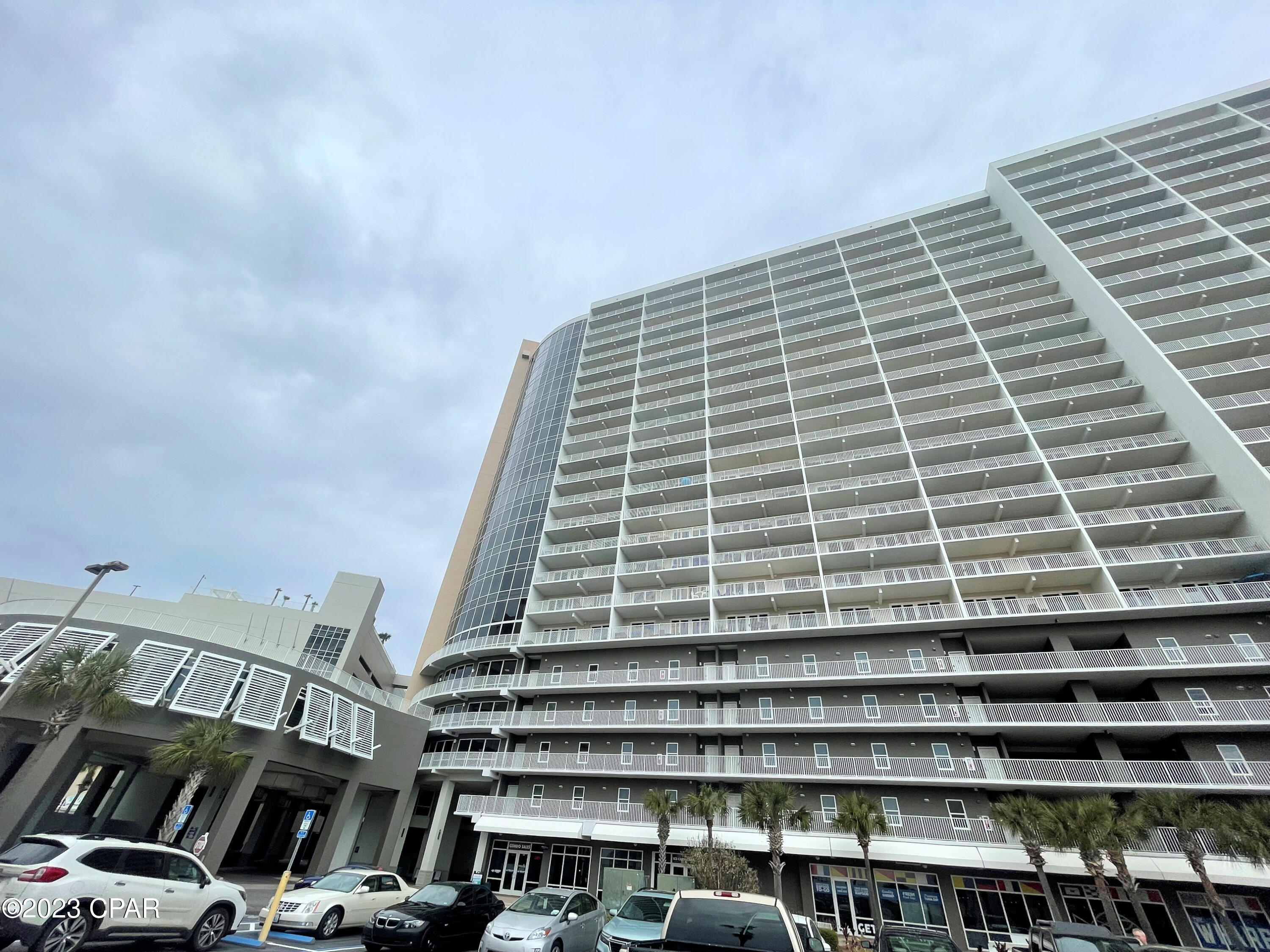 Laketown Wharf - Residential