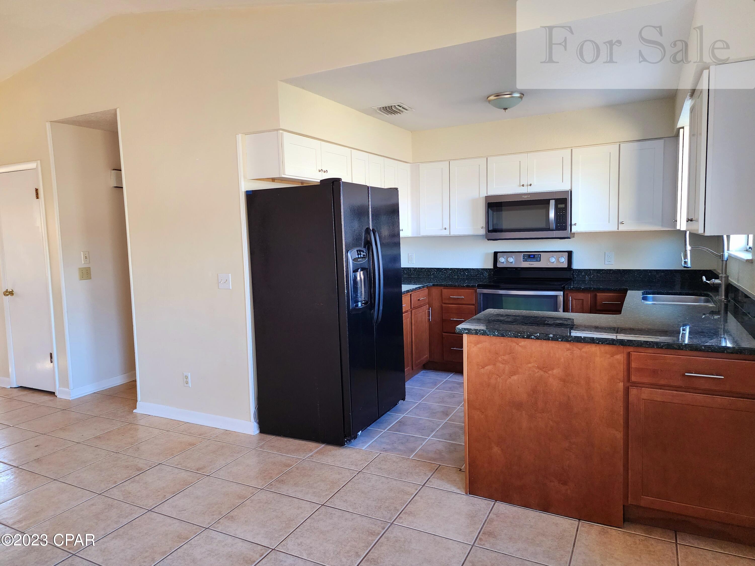 Venetian Villa 2nd Add Replat - Residential