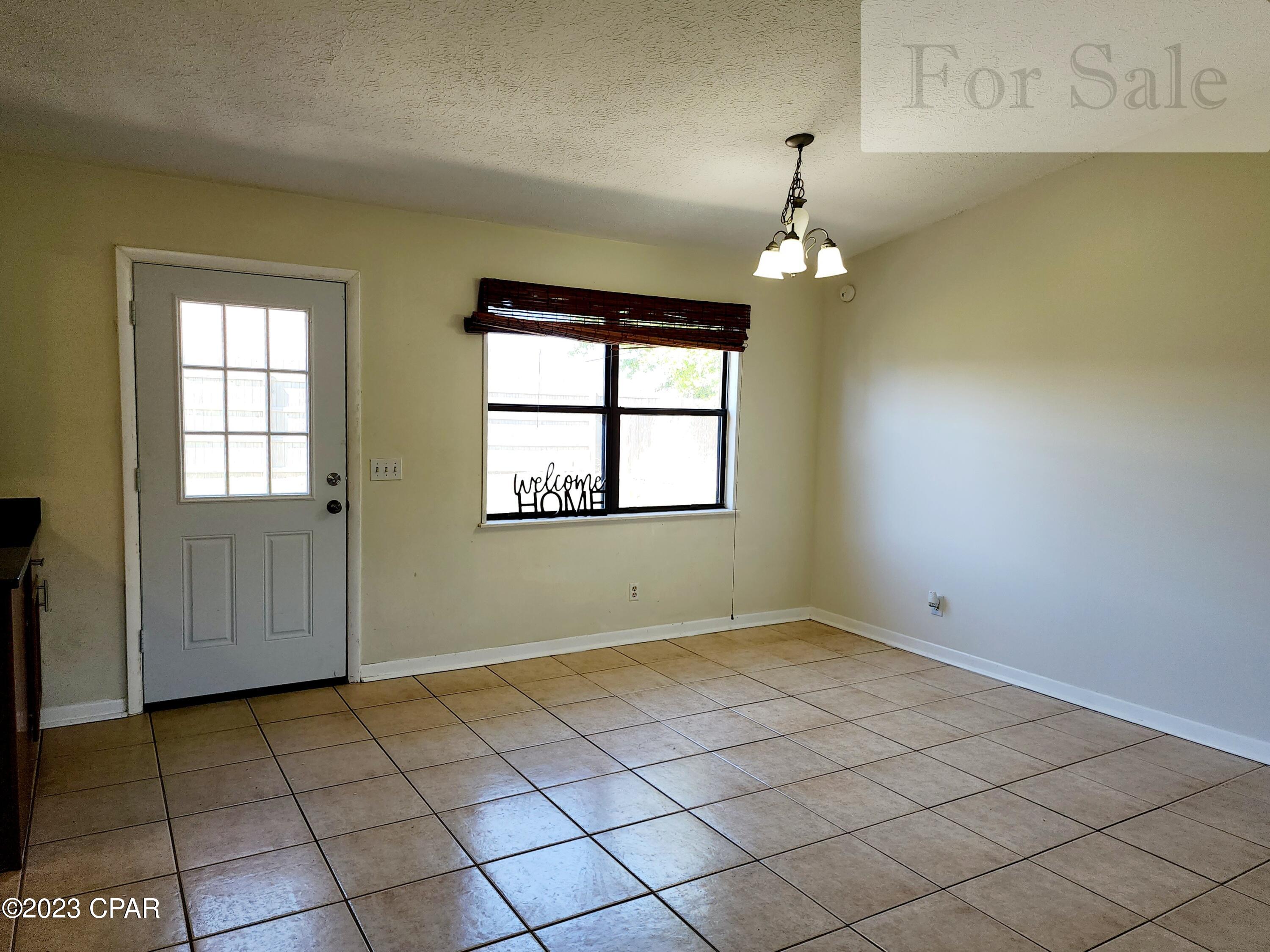 Venetian Villa 2nd Add Replat - Residential