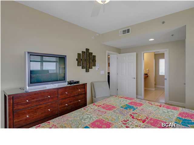 Splash Condo - Residential