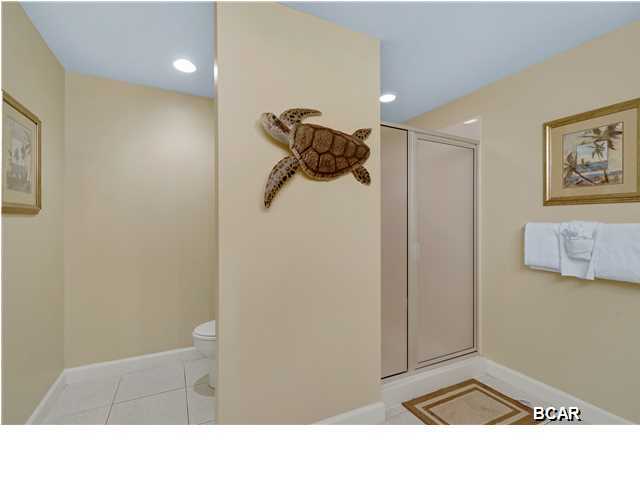 Splash Condo - Residential