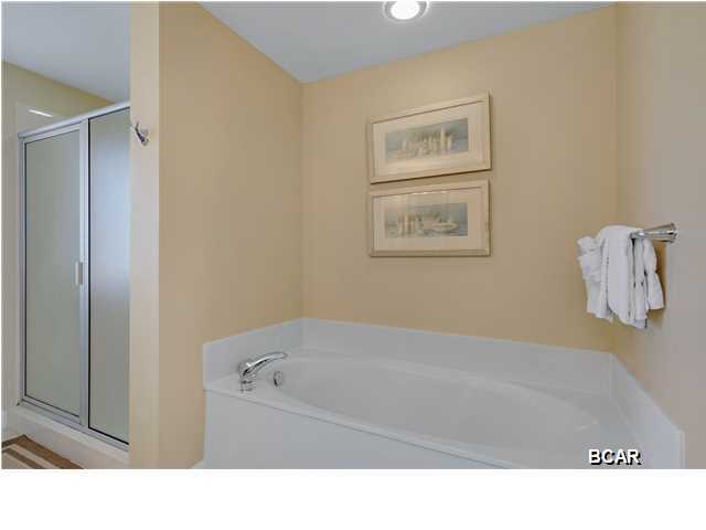 Splash Condo - Residential