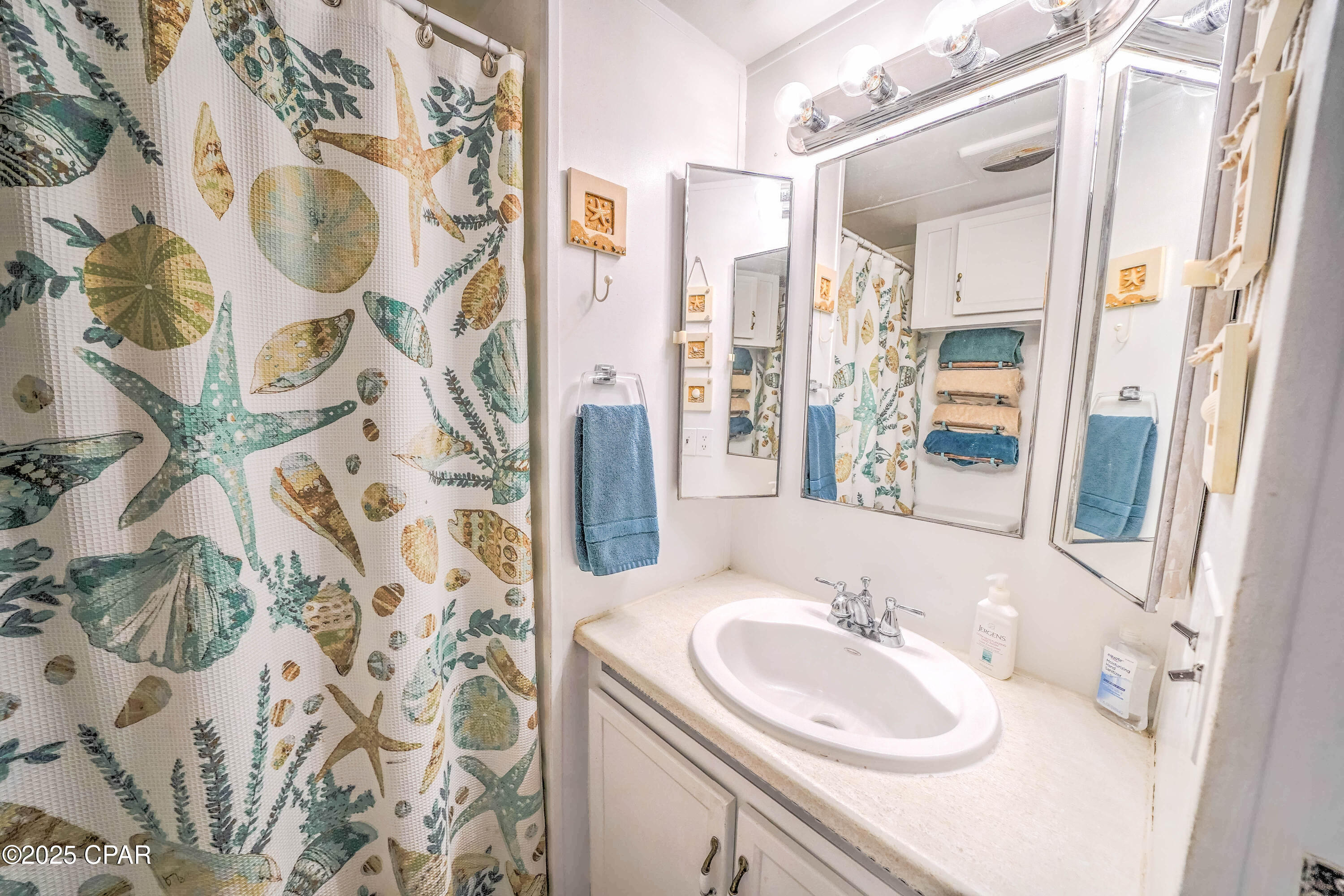 Venture Out Travel Trail - Residential